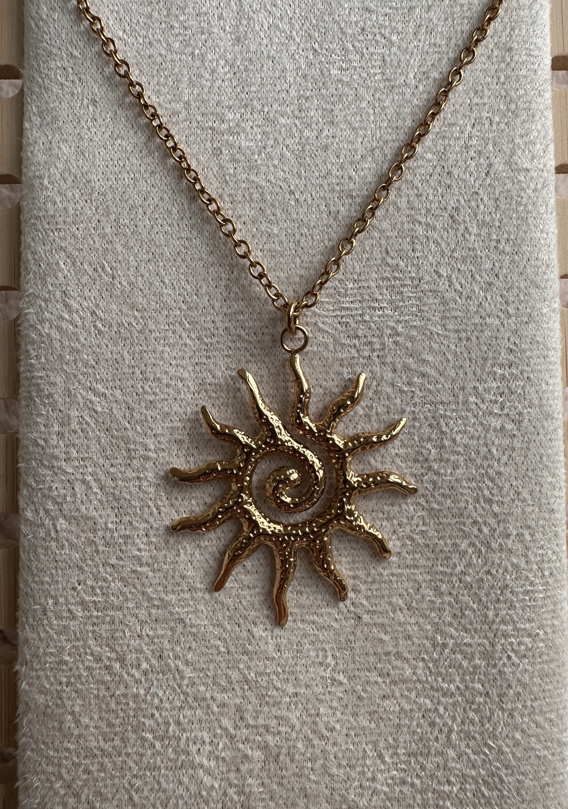 collier SUN