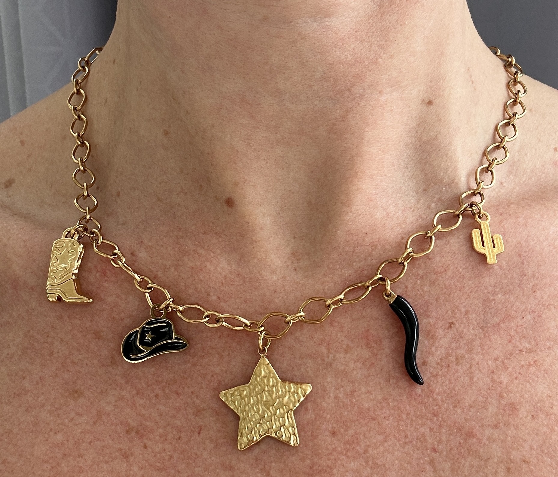 collier COWGIRL