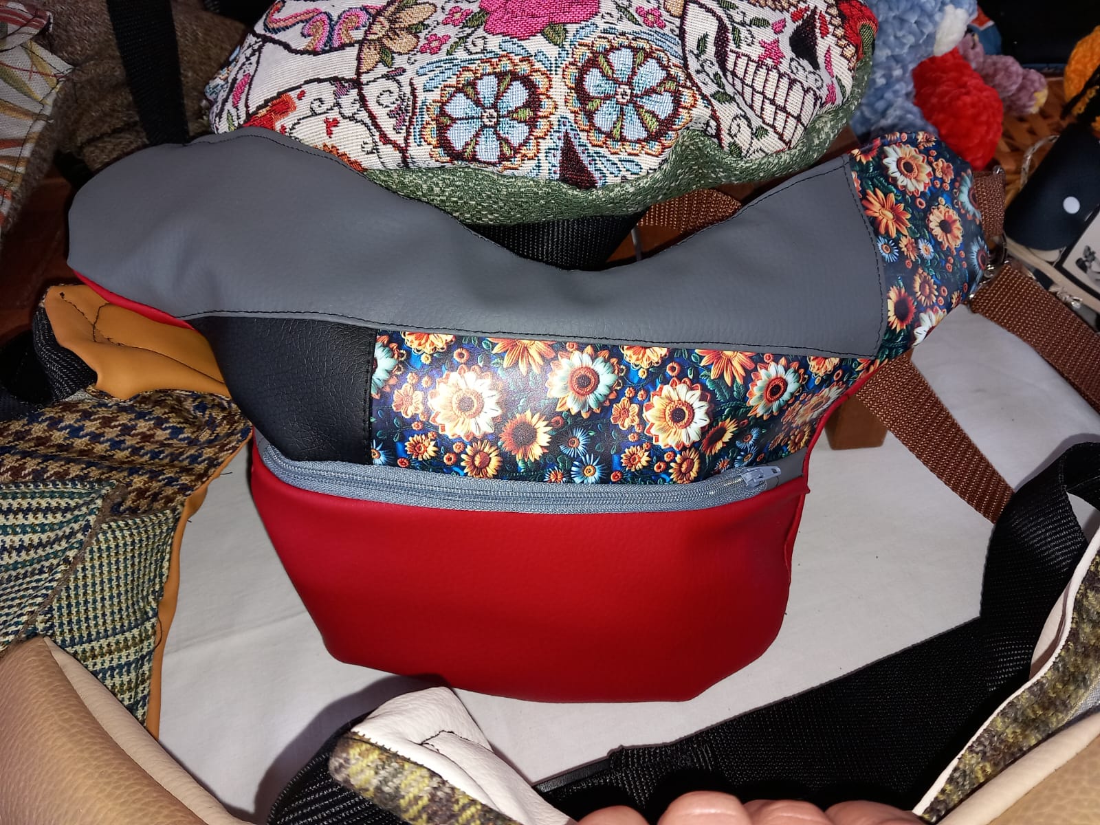 MARSUPIO IN ECOPELLE