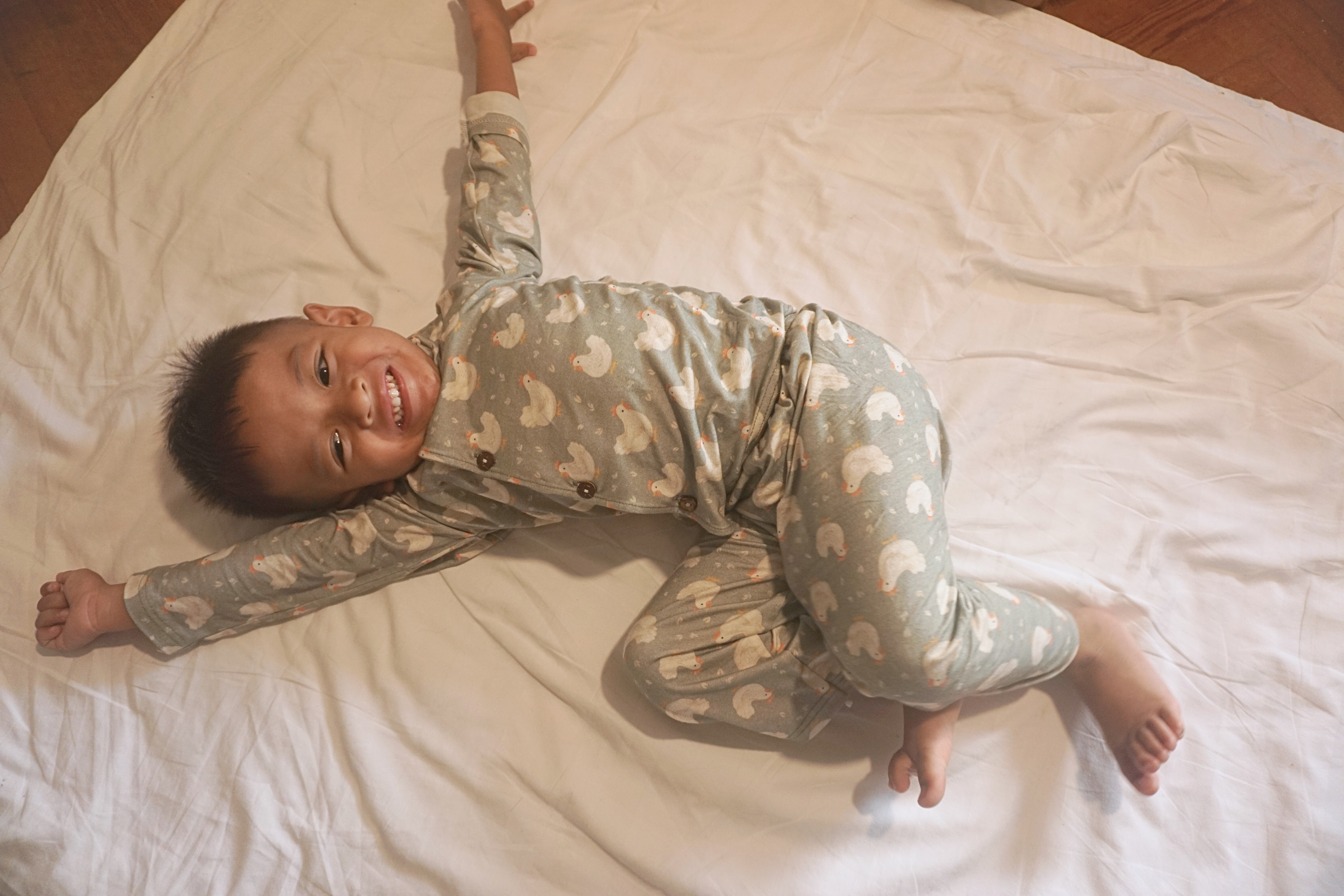 PIG A BOO | PAJAMAS—LENZING™ ECOVERO™ Chicken