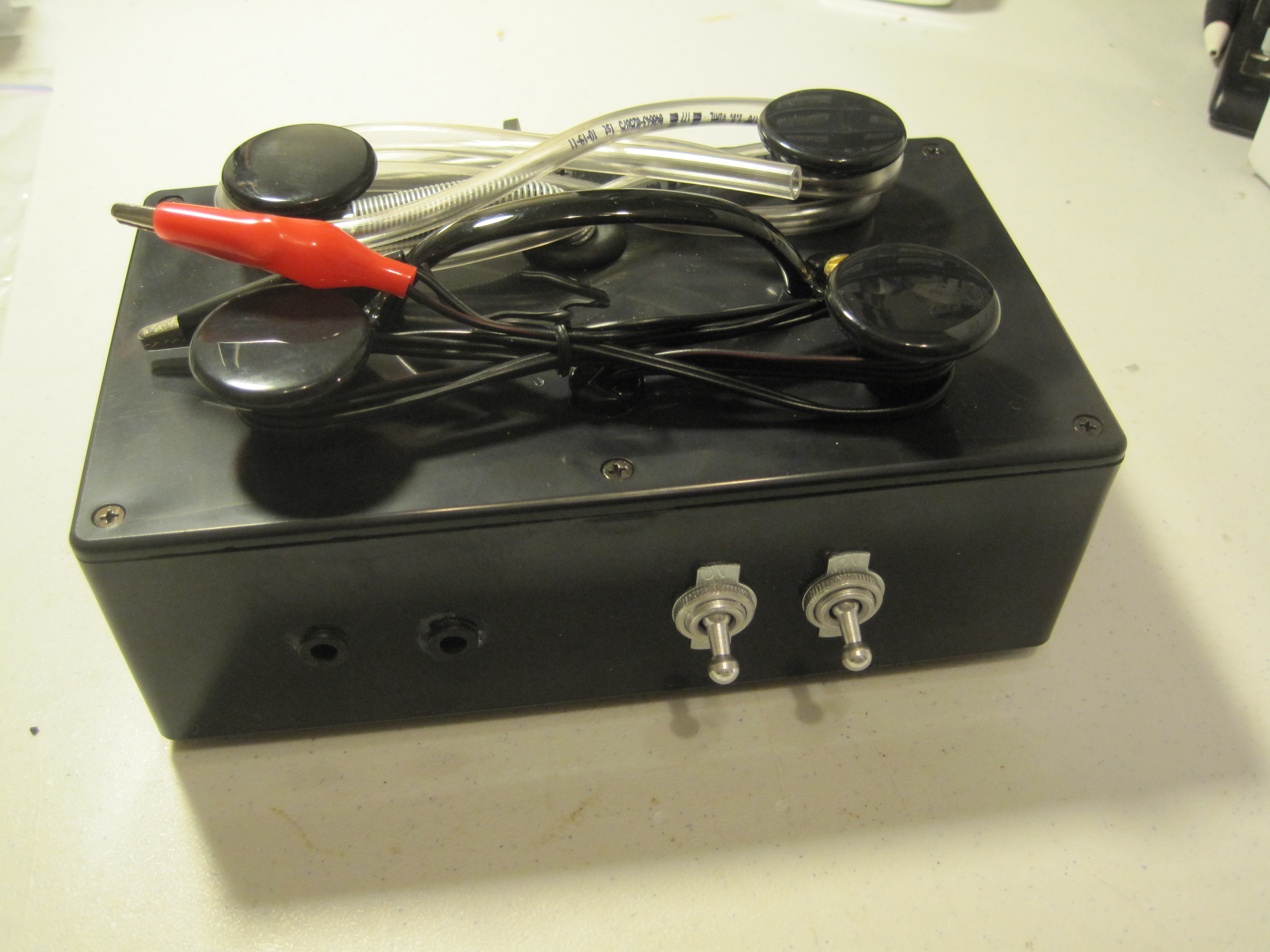 The "Little Black Box" 1-Quart Generator Kit with Dual Switches