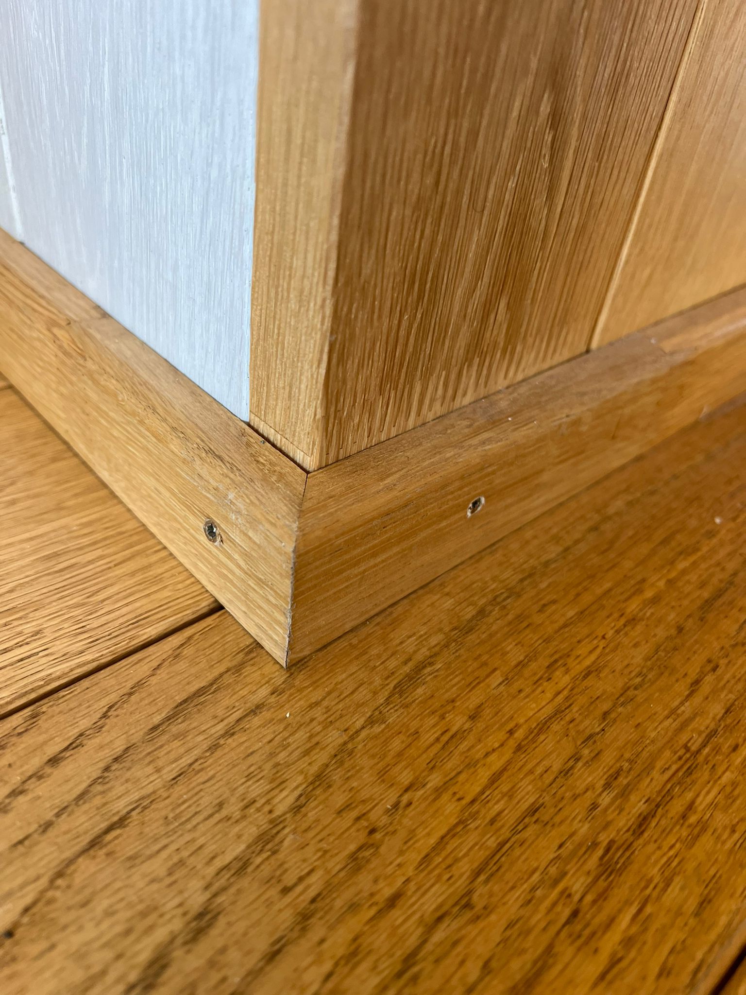 Massivholz Sockelleisten