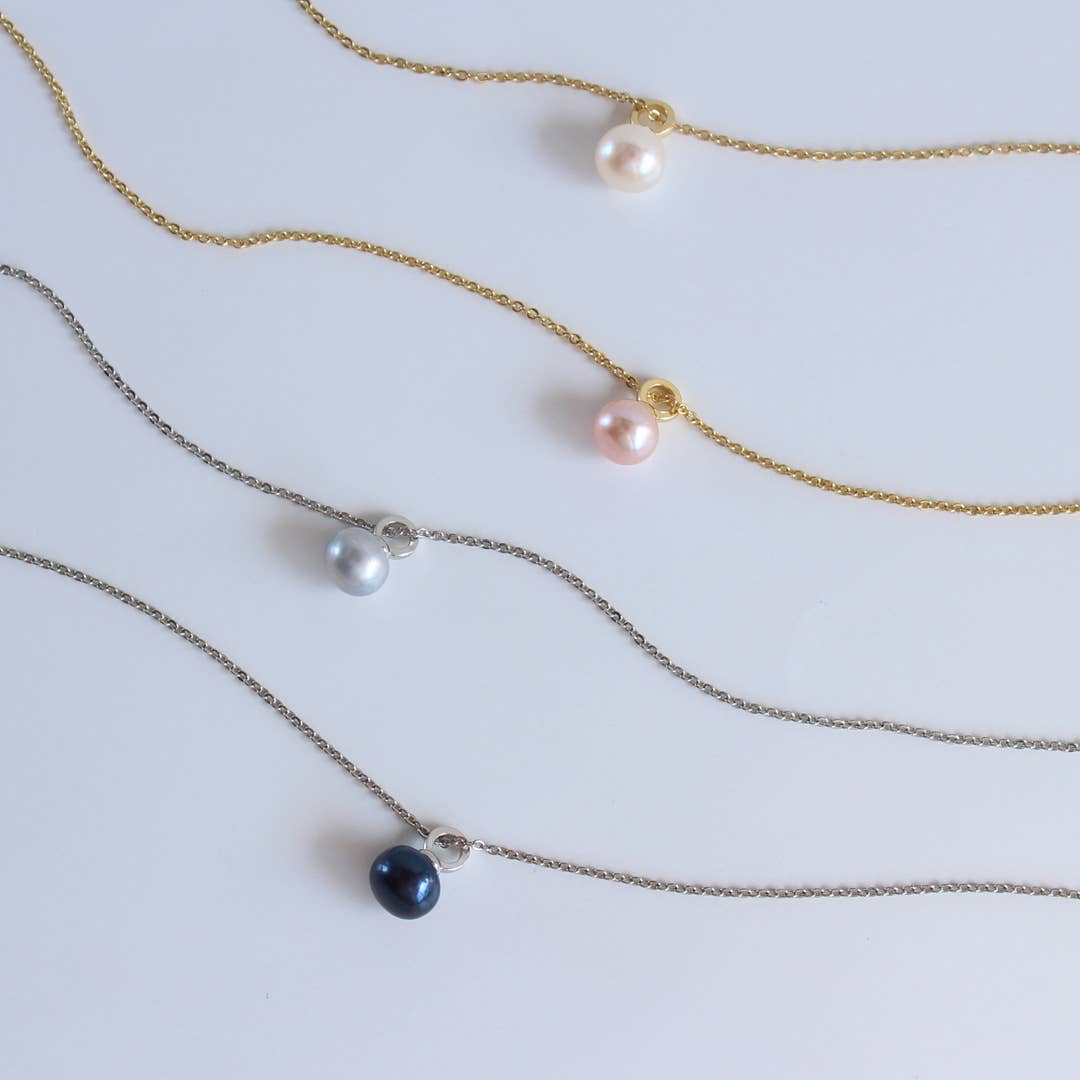 Everyday Single Pearl Pendant Necklace