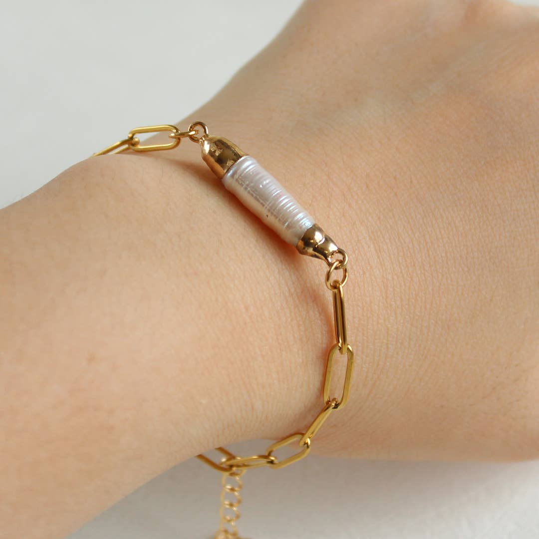 Handmade Baroque Pearl Bracelet – Gold-Plated Chunky Chain with Freshwater Pearl