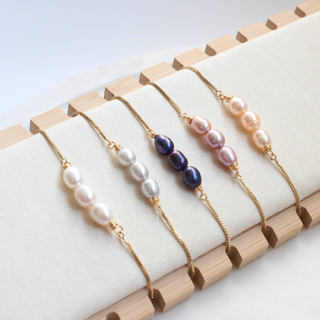 Authentic Freshwater Pearl Bracelet – Adjustable Gold & Platinum Finish