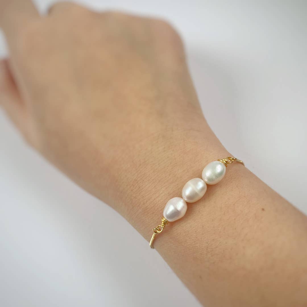 Authentic Freshwater Pearl Bracelet – Adjustable Gold & Platinum Finish