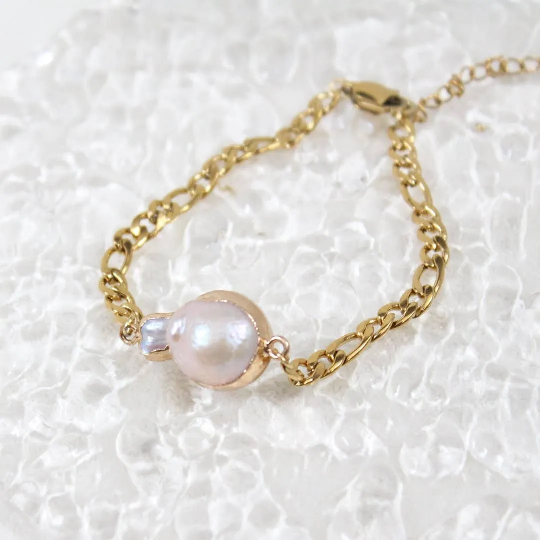Stunning Large Baroque Pearl Bracelet