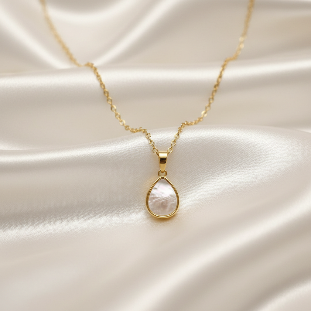 Minimalist Teardrop MOP Shell Necklace