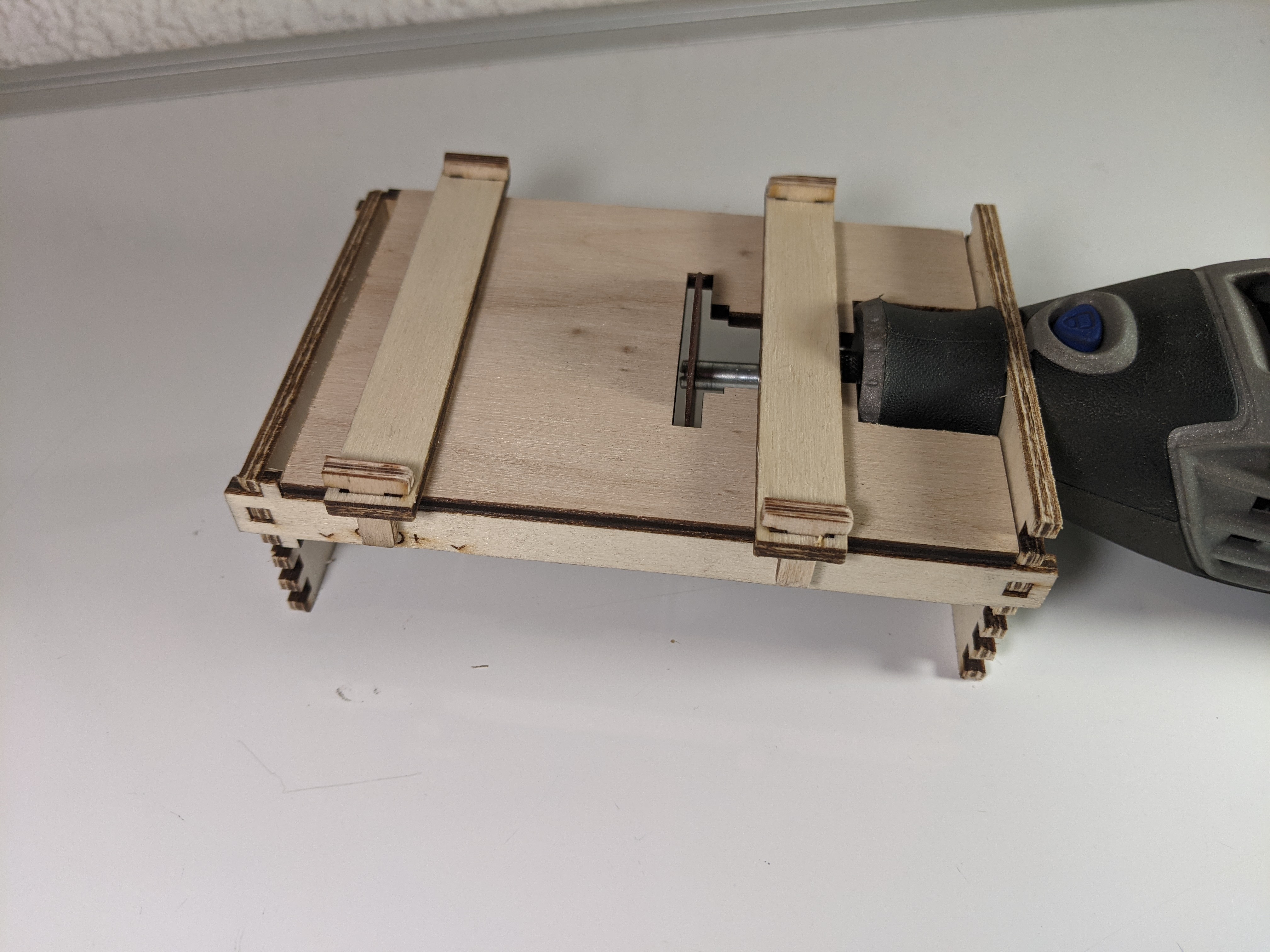 Mini établi pour Dremel 7x10