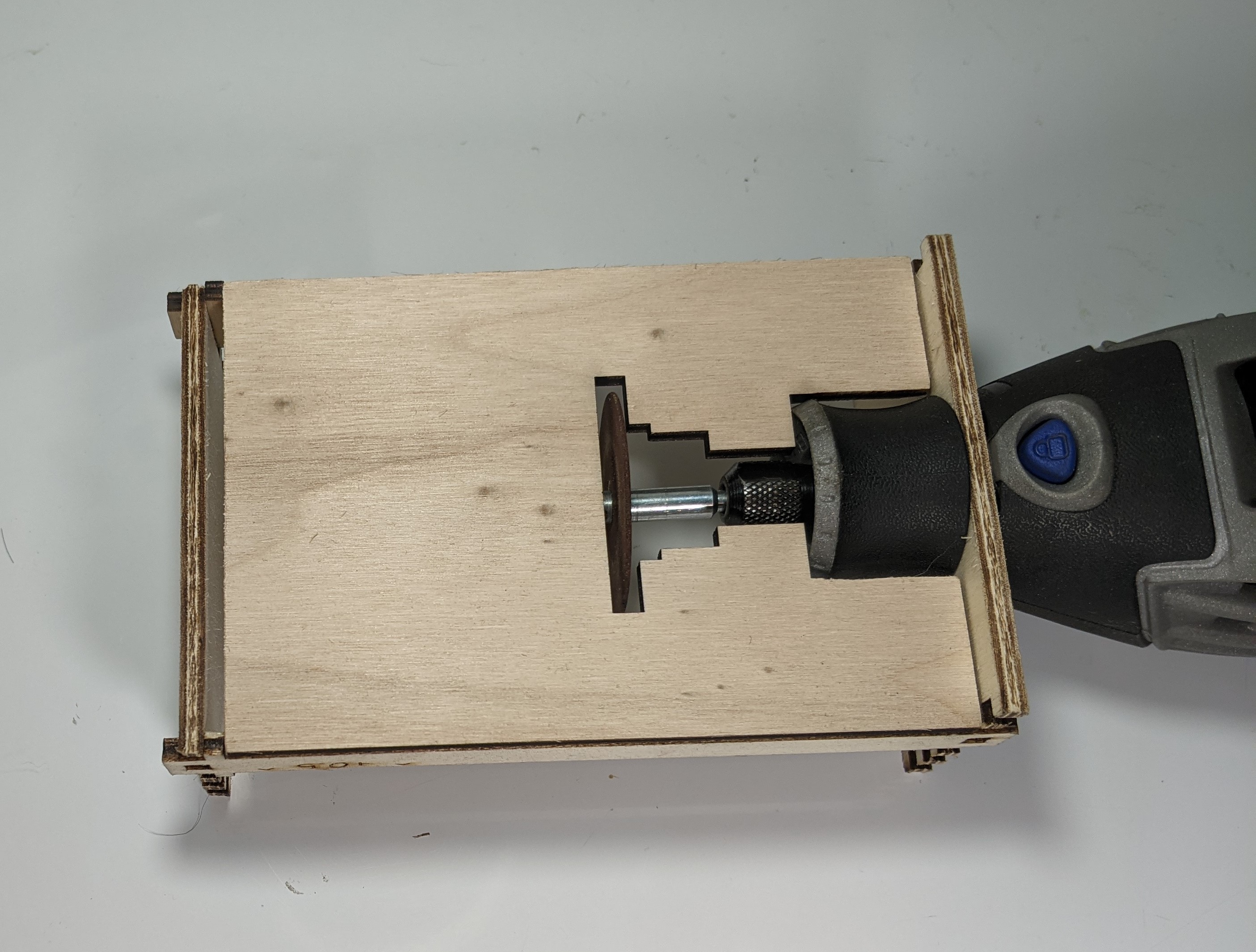 Mini établi pour Dremel 7x10