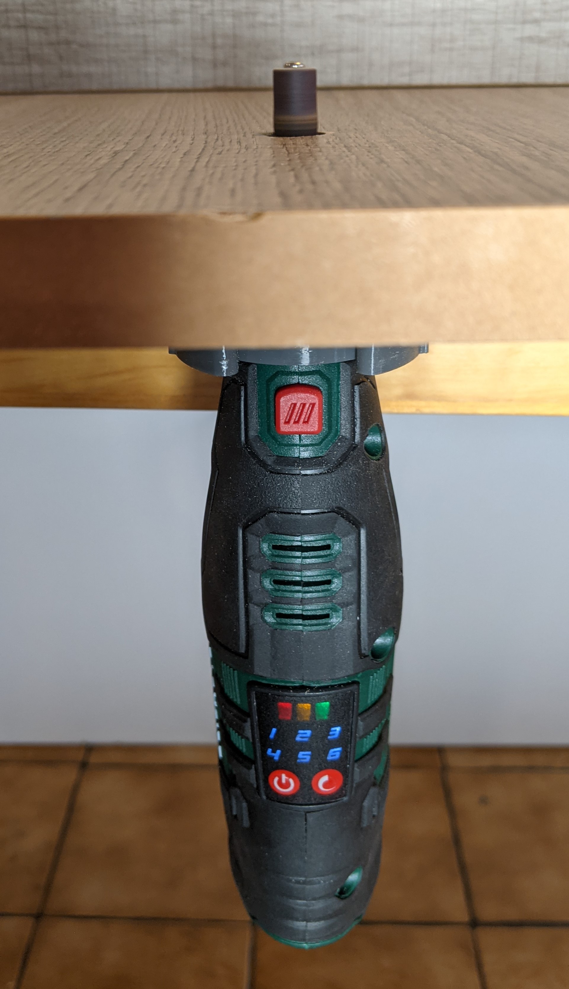 Meuleuse Parkside sous table (17mm)