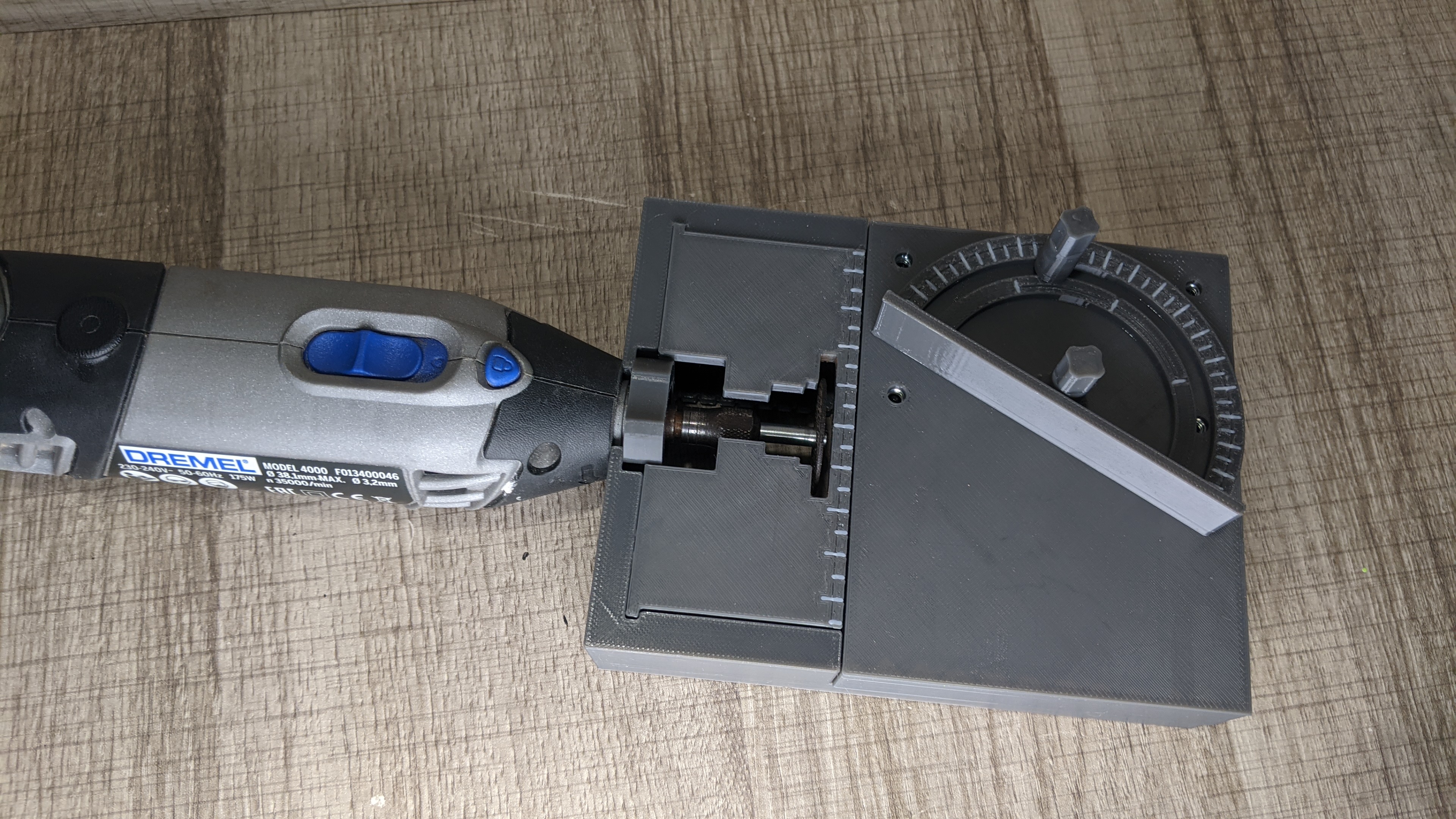 Etabli Dremel Horizontal et Vertical