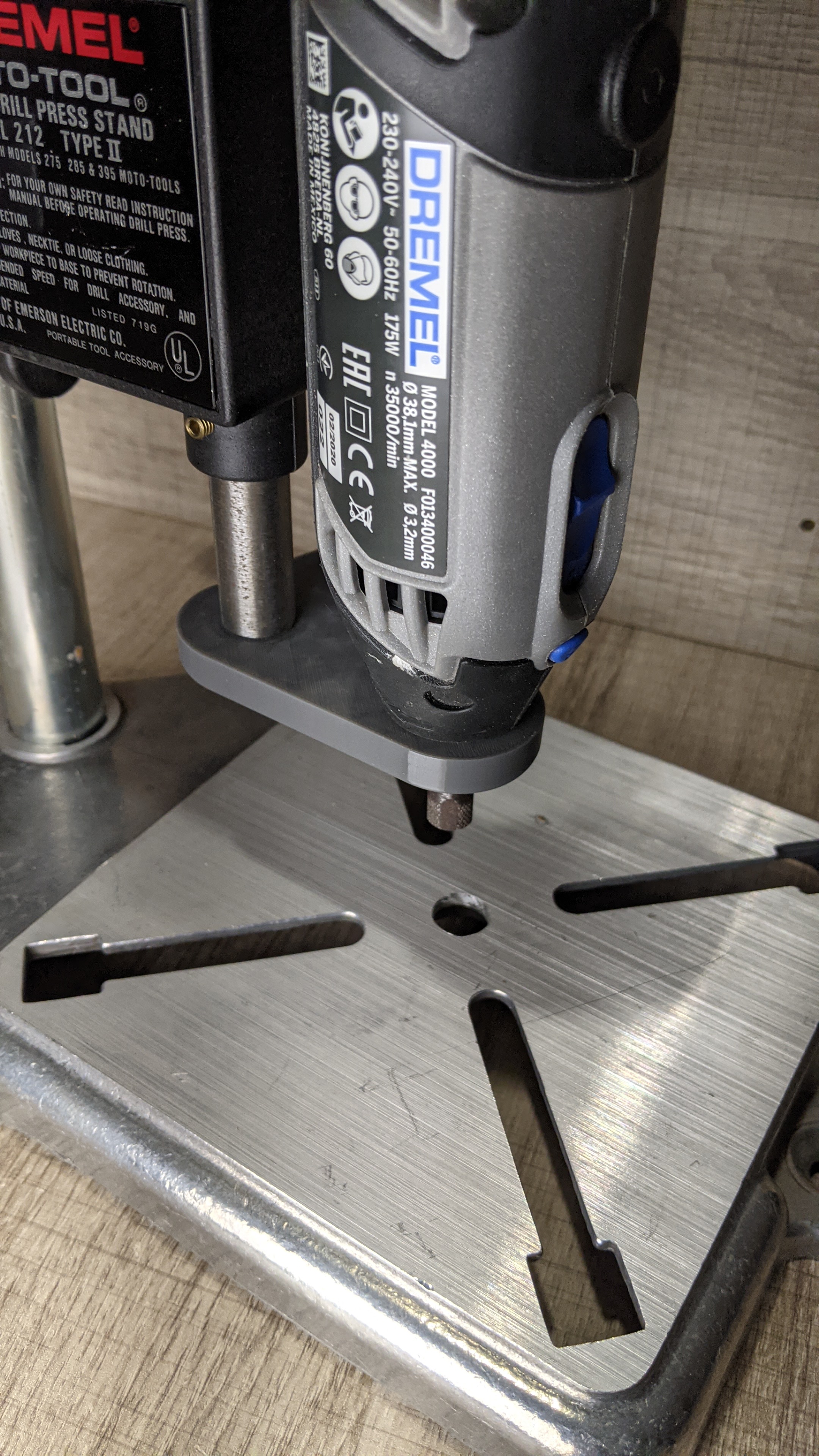 Adaptateur pour colonne Dremel 212 Type 2