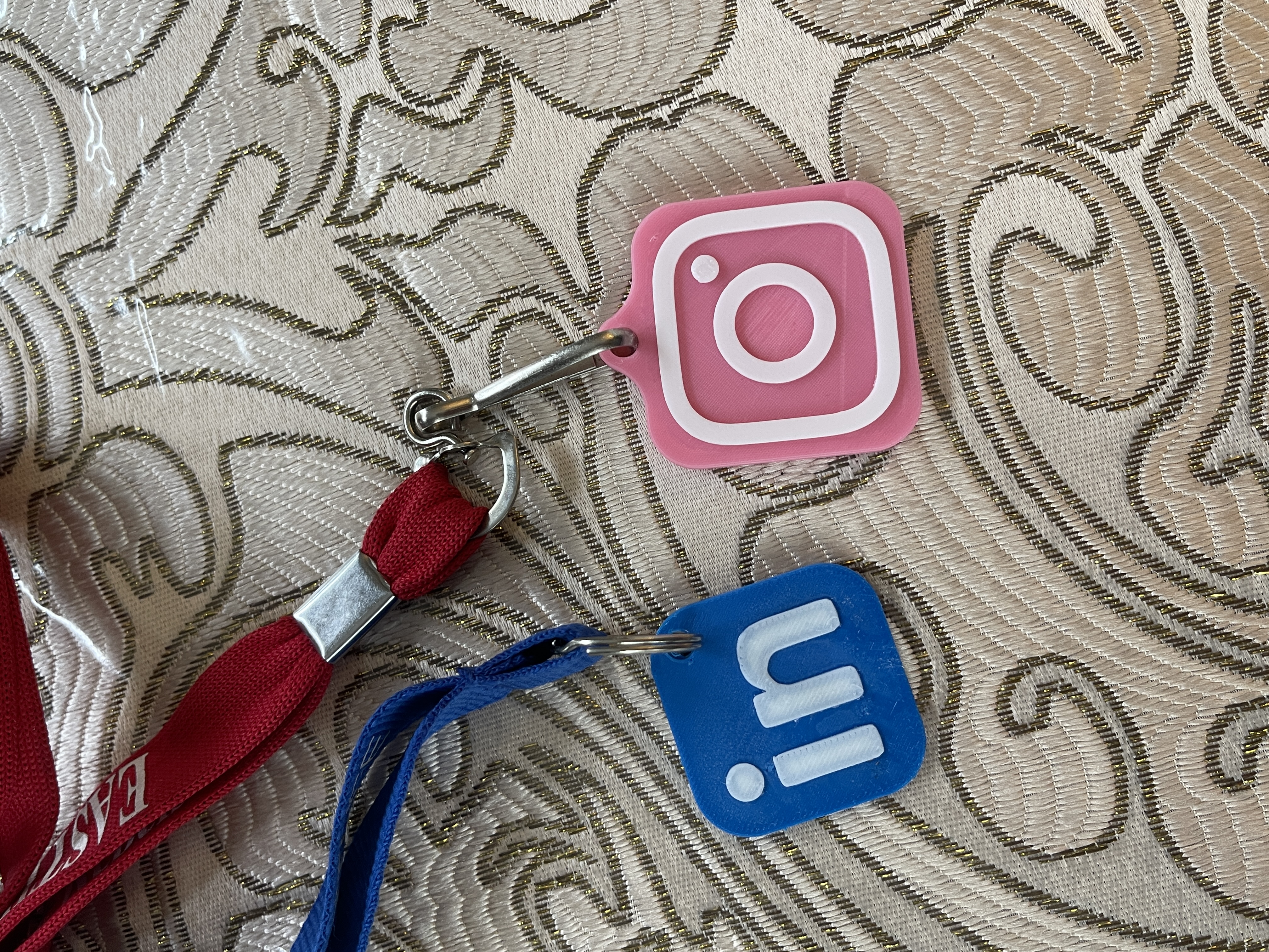 NFC Tags for Social Media Accounts