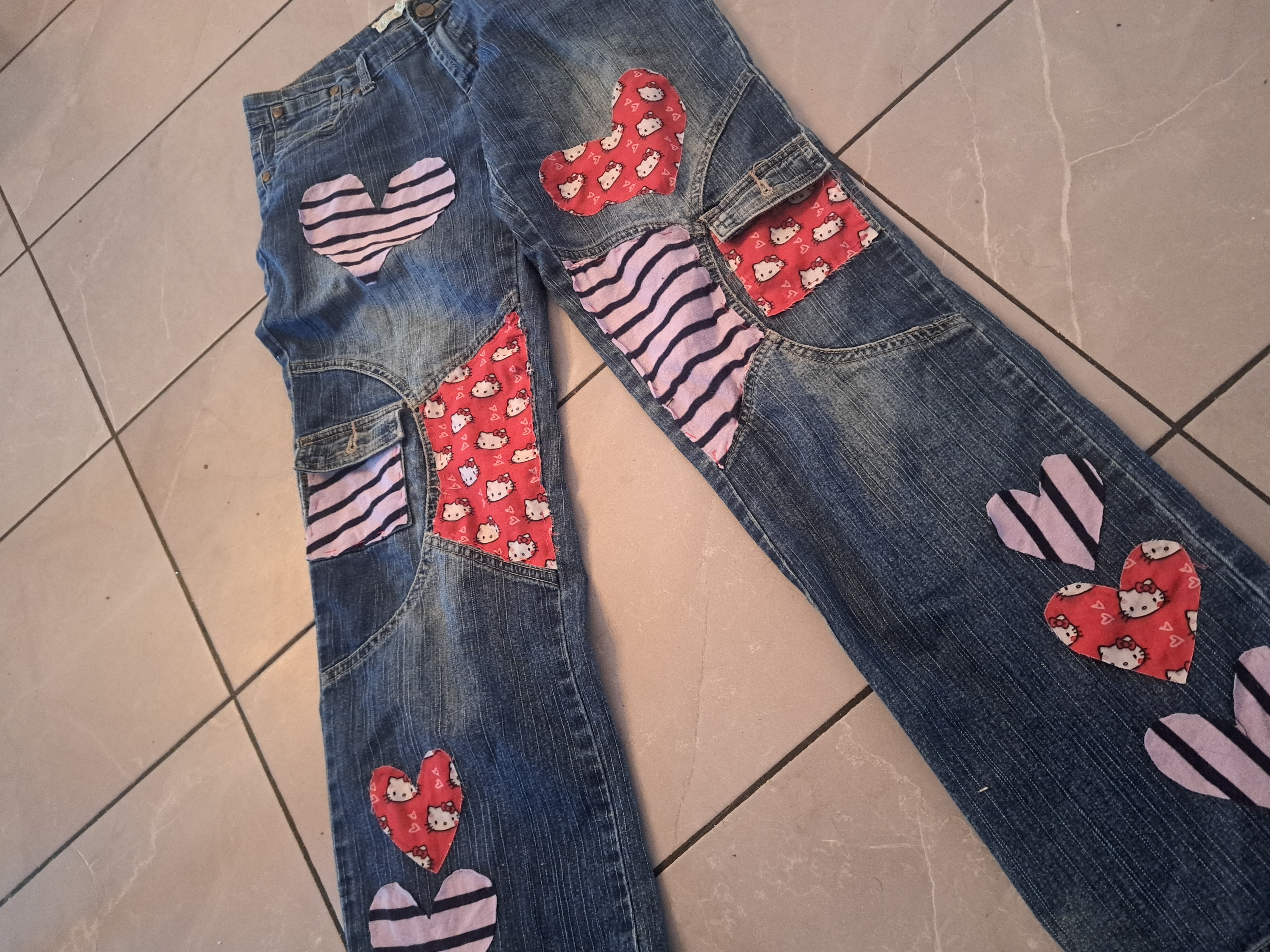 Hello kitty heart patchwork jeans 