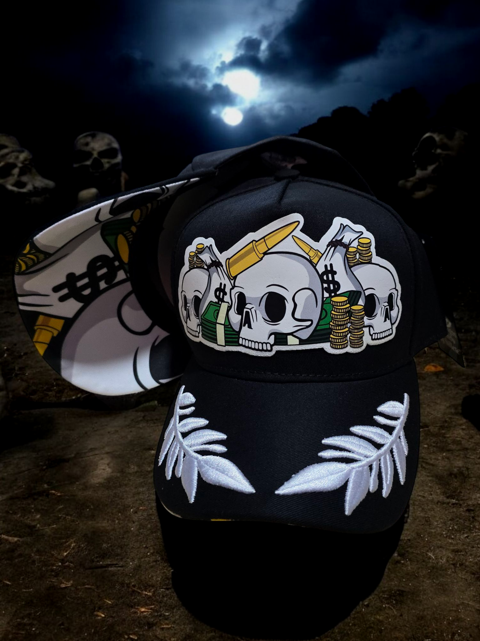 Gorra con diseño de cráneos