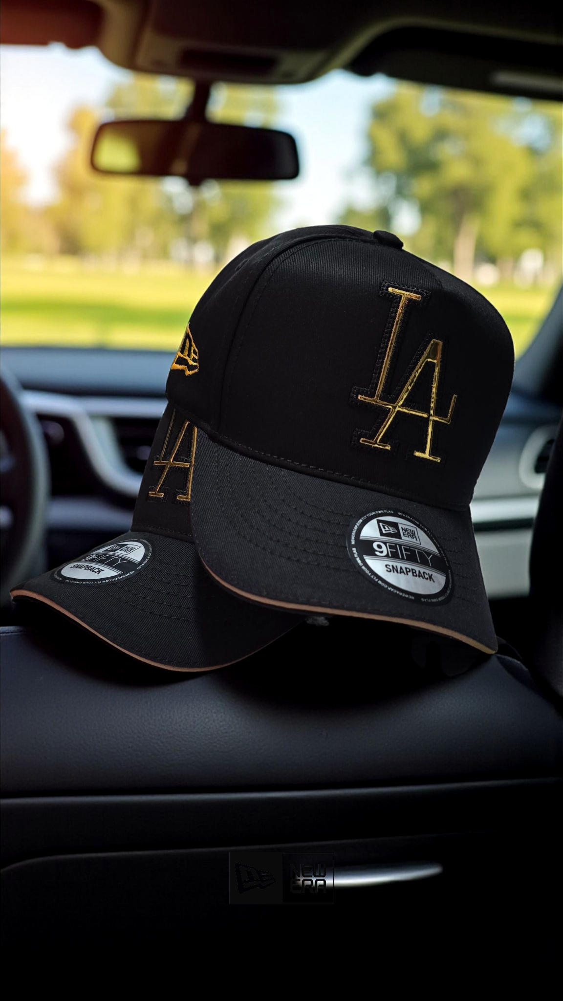 Gorra LA New Era negra con dorado