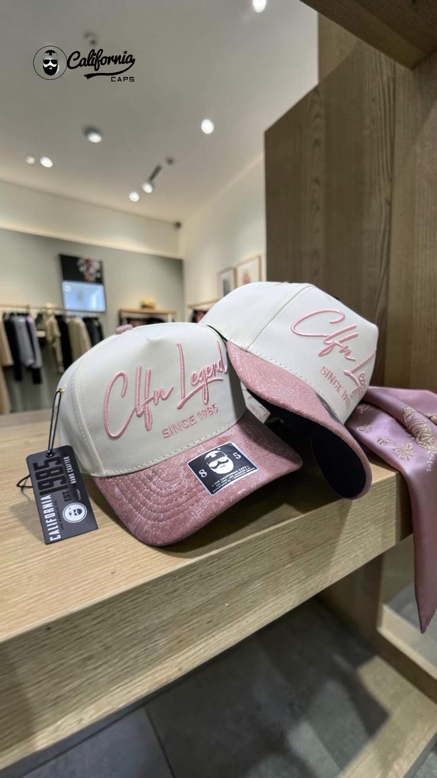 Gorra Clyne Legend Beige/Rosa
