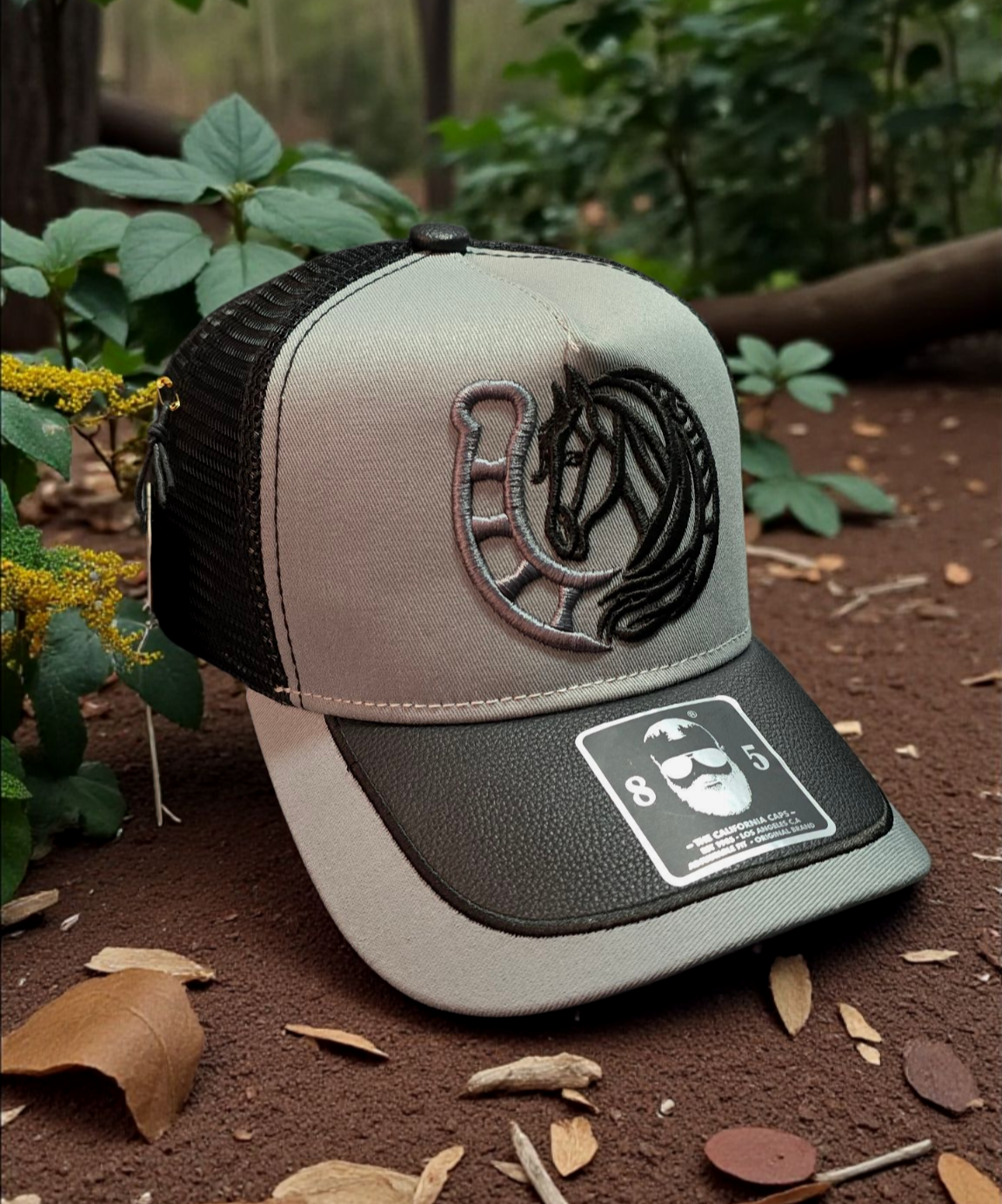 Gorra con diseño de caballo