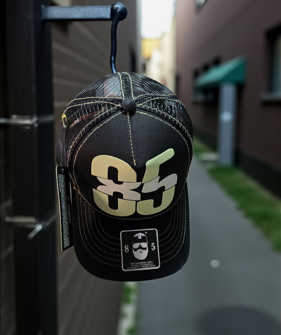 Gorra negra deportiva