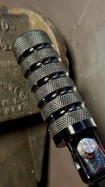  The "Boot Reaper" – Stash, Gloss Black