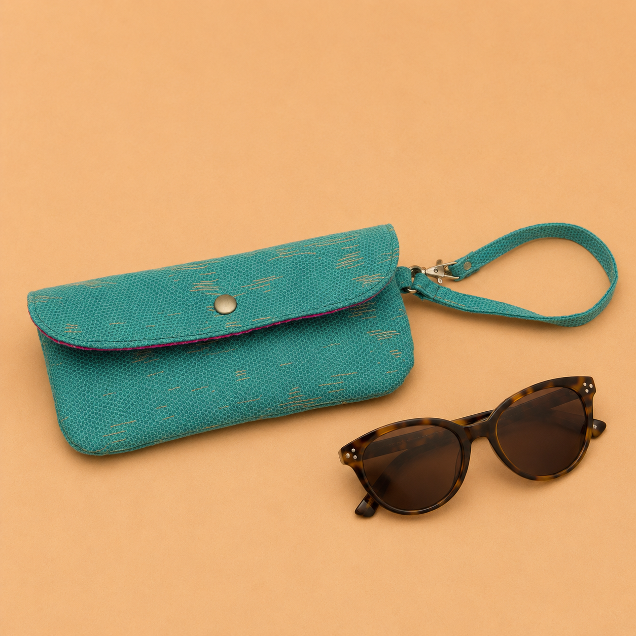 Sunglass pouch