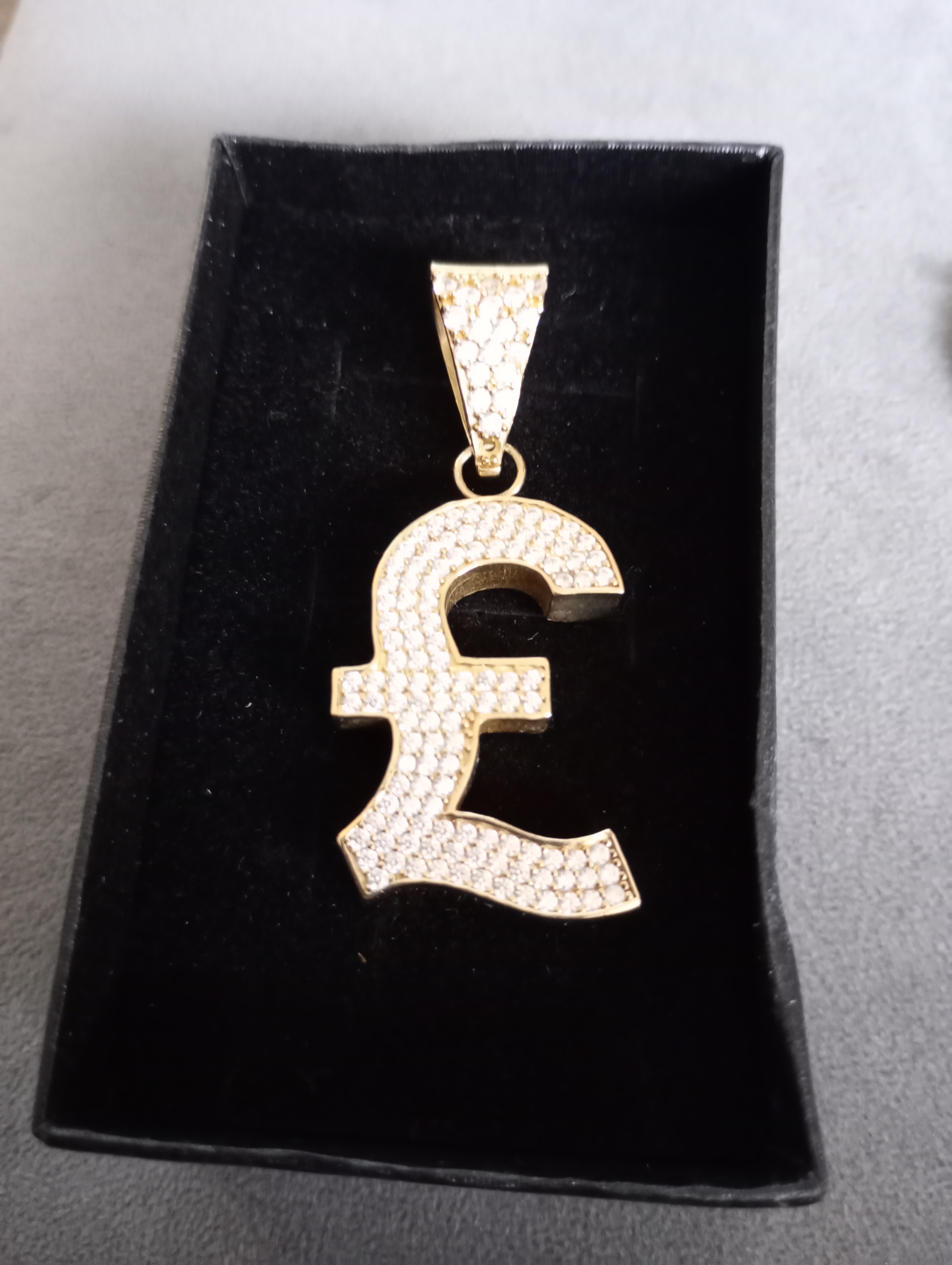 9ct Gold Pound Sign Pendant