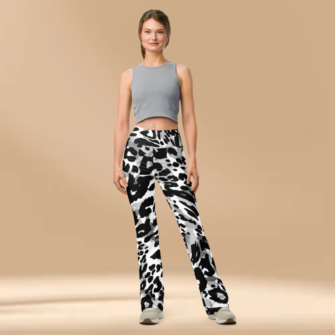 WHITE JUNGLE Flare Booty Leggings