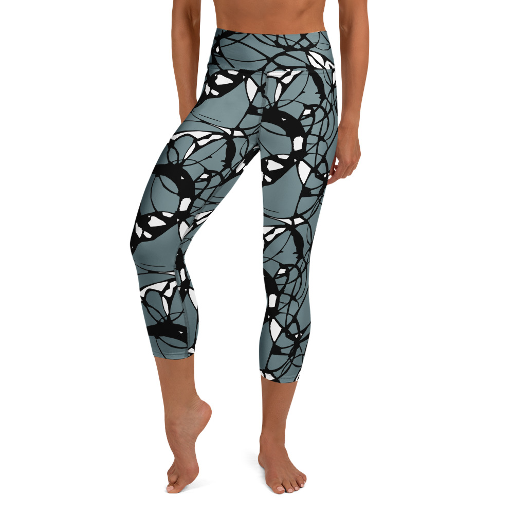 BLACKWARDS Yoga Capri Leggings