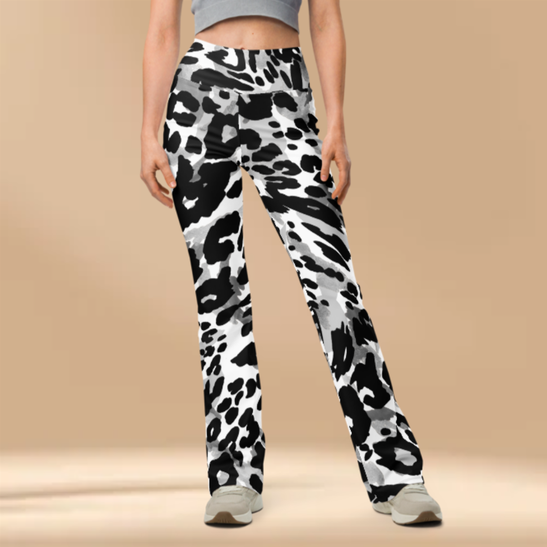 WHITE JUNGLE Flare Booty Leggings