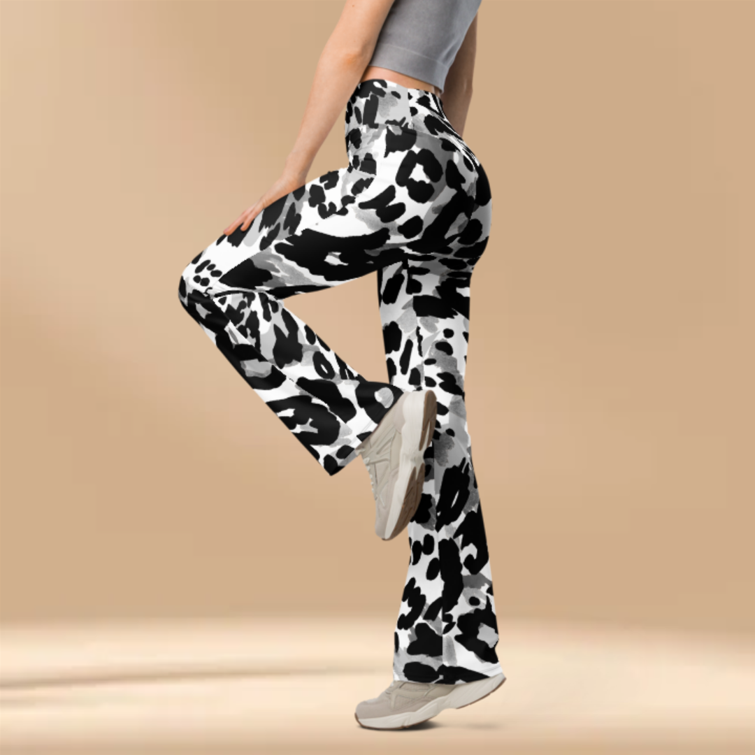 WHITE JUNGLE Flare Booty Leggings
