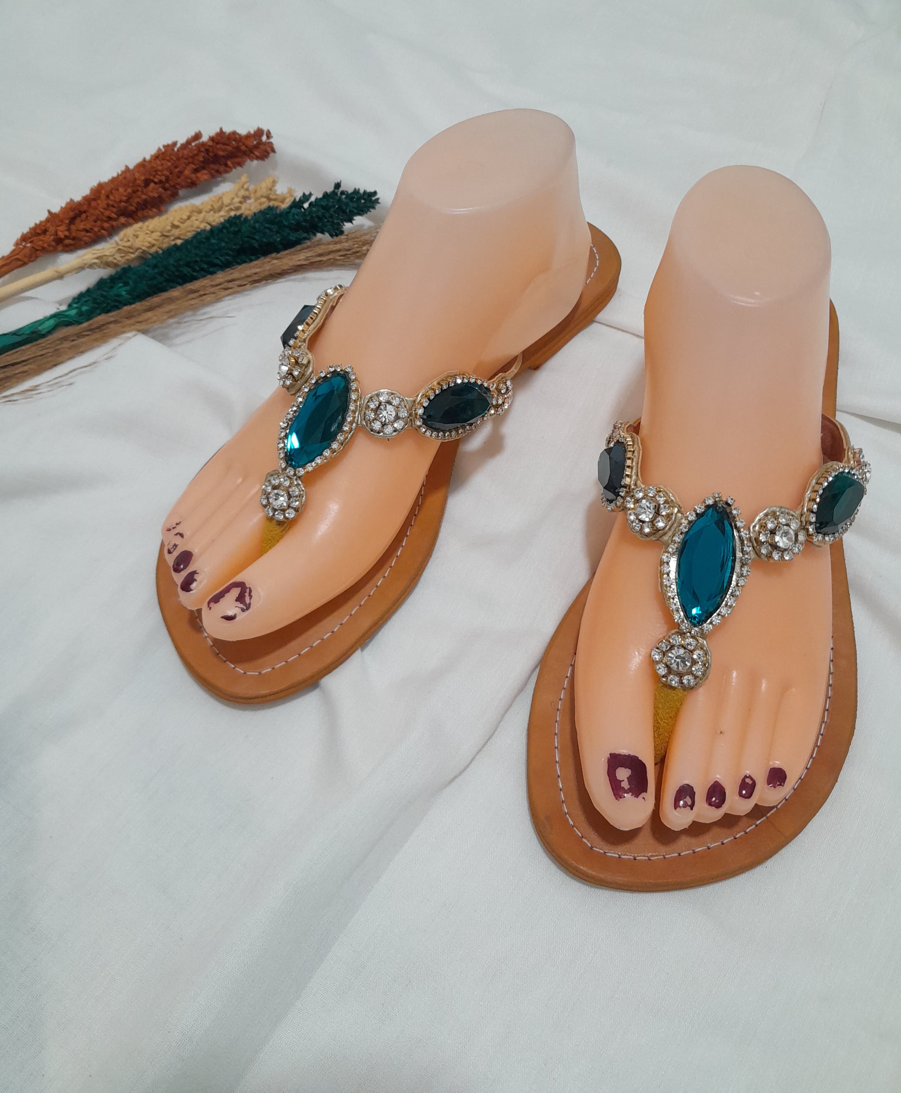 SANDAL KULIT 