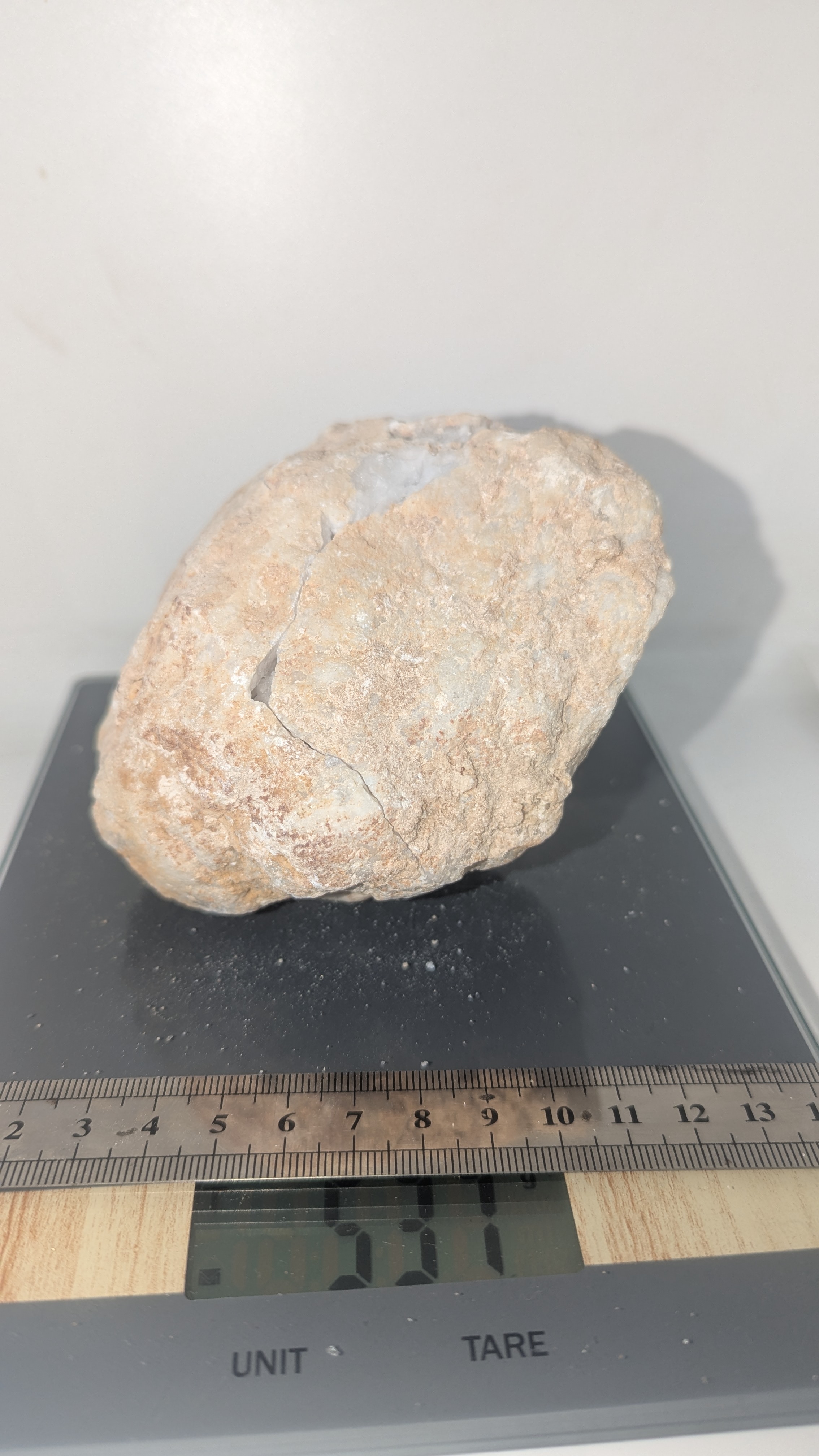 Géode de quartz du  maroc ,environ 10cm, 536gr