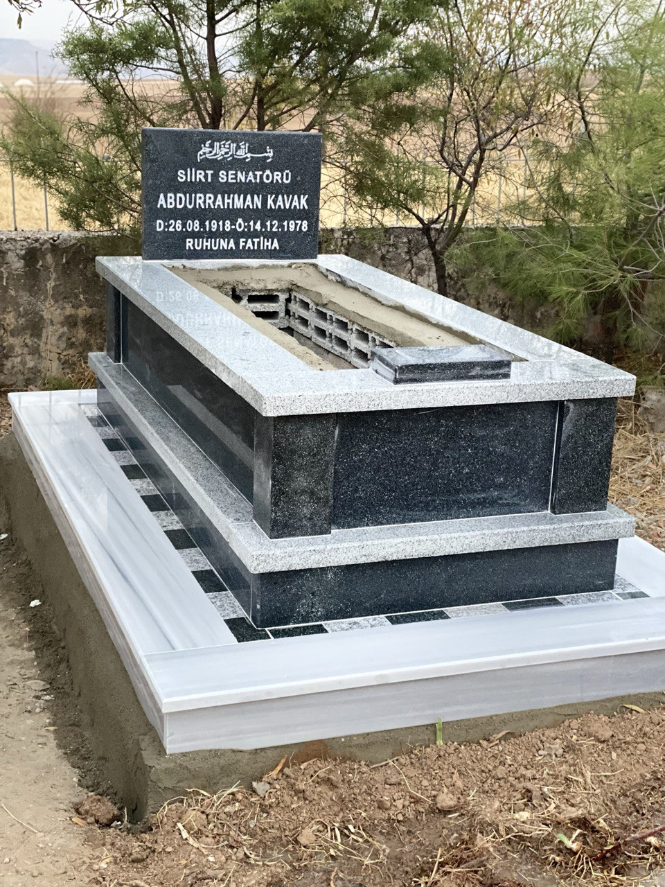 Granit Mezar Model 12