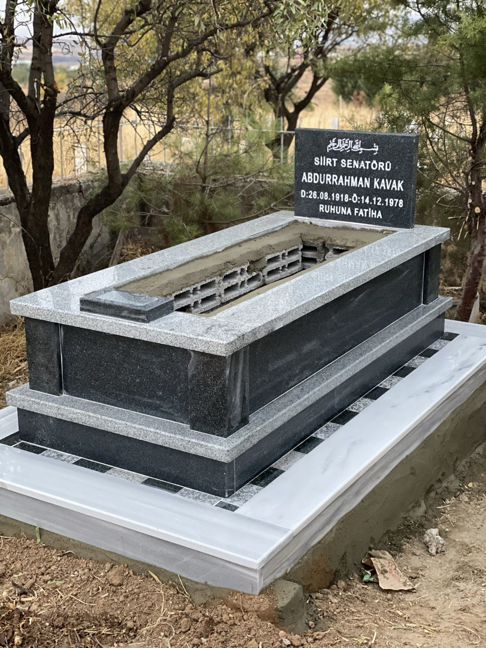 Granit Mezar Model 12