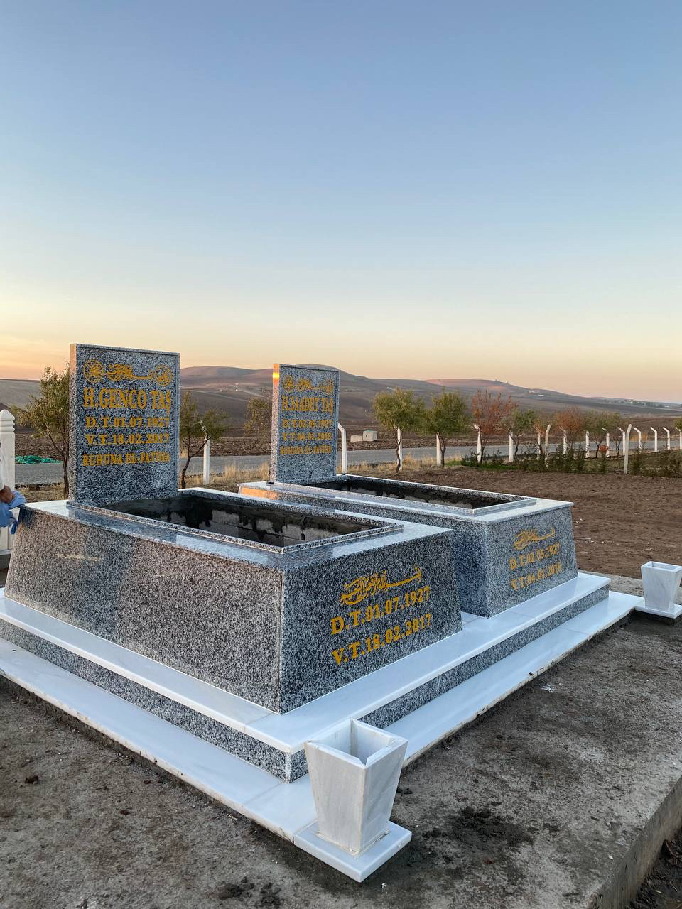 Granit Mezar Model 4