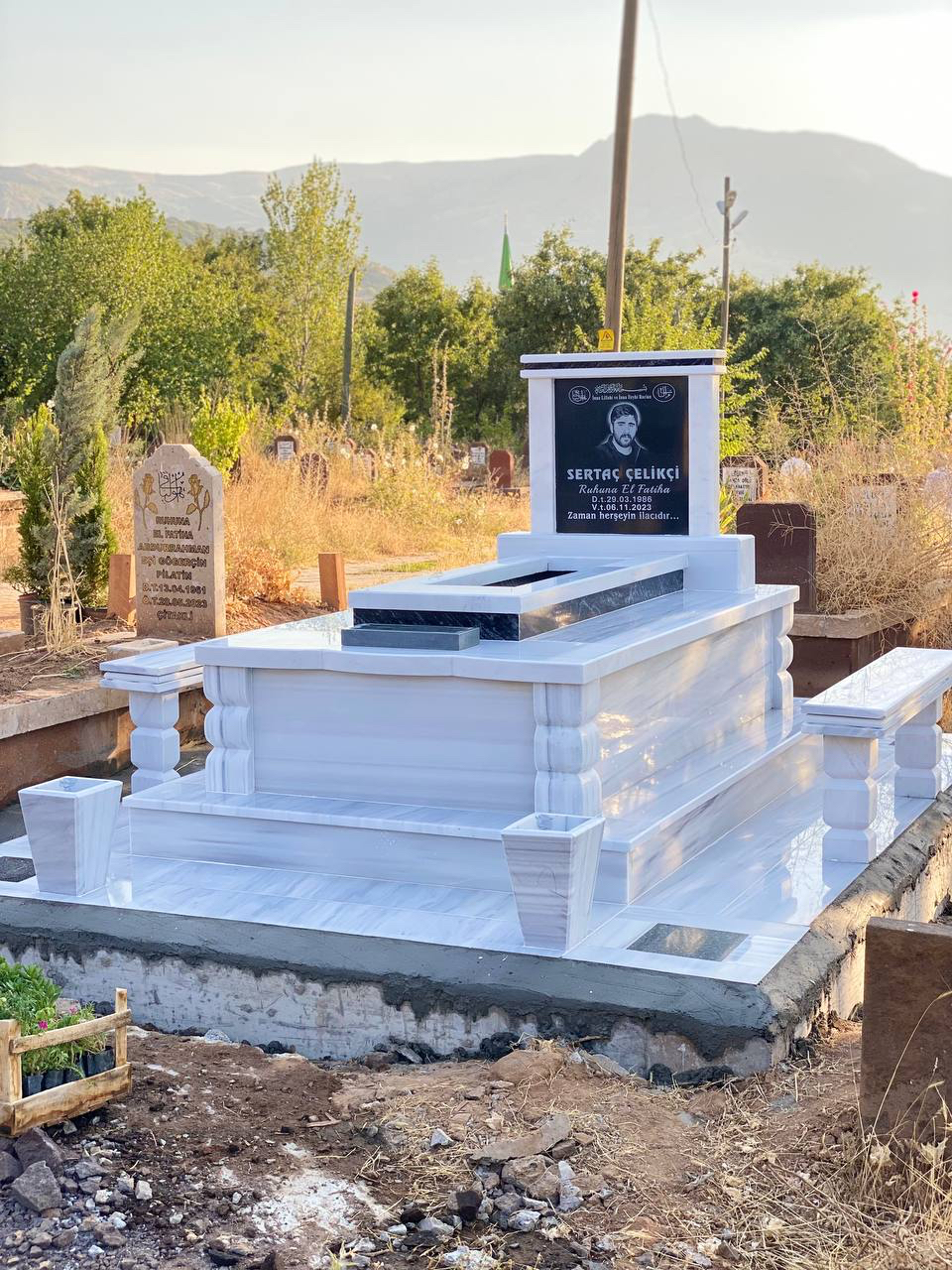 Kalın Mezar Model 9