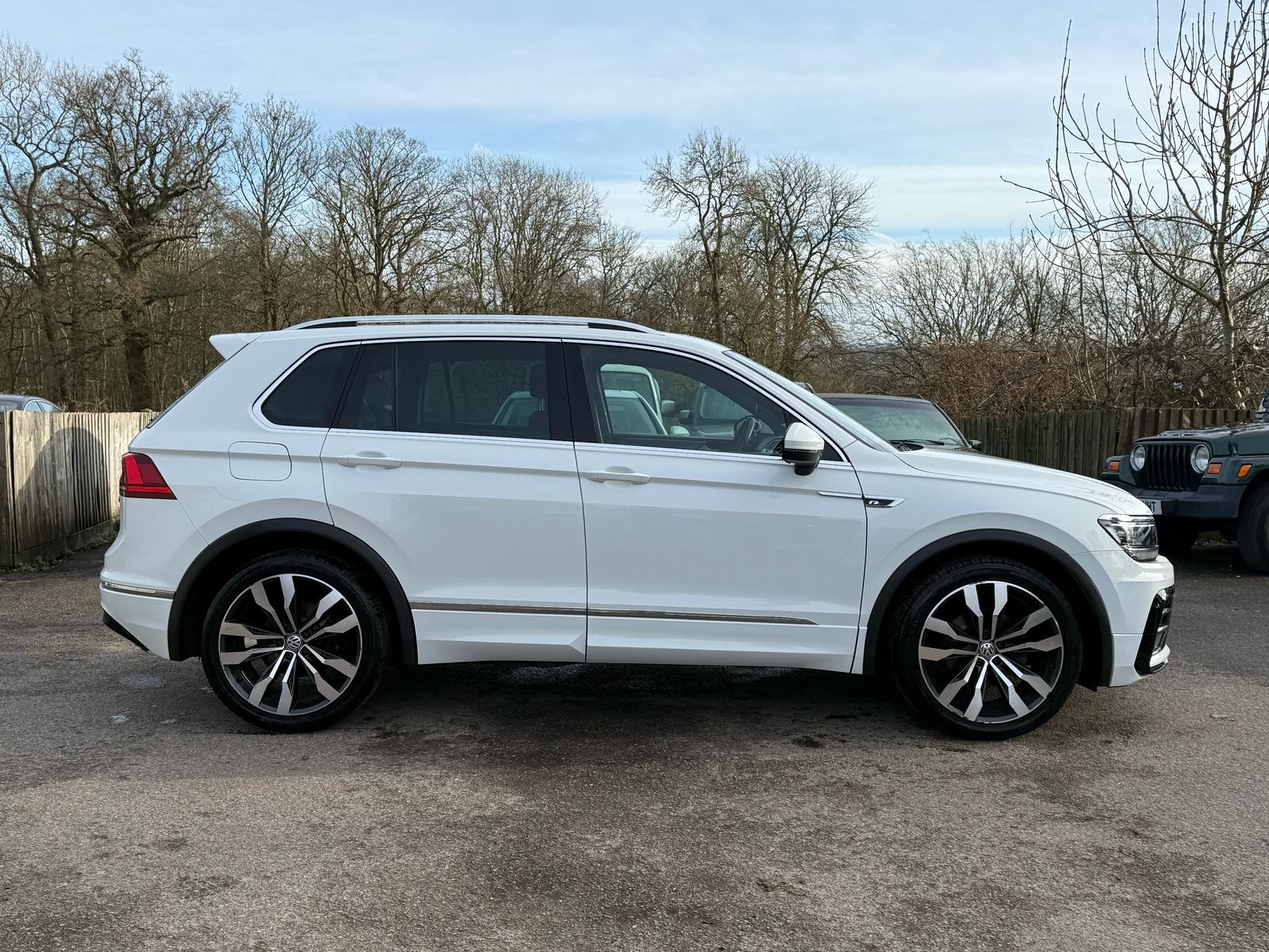 Volkswagen Tiguan R-Line Tdi 4Motion S-A SOLD