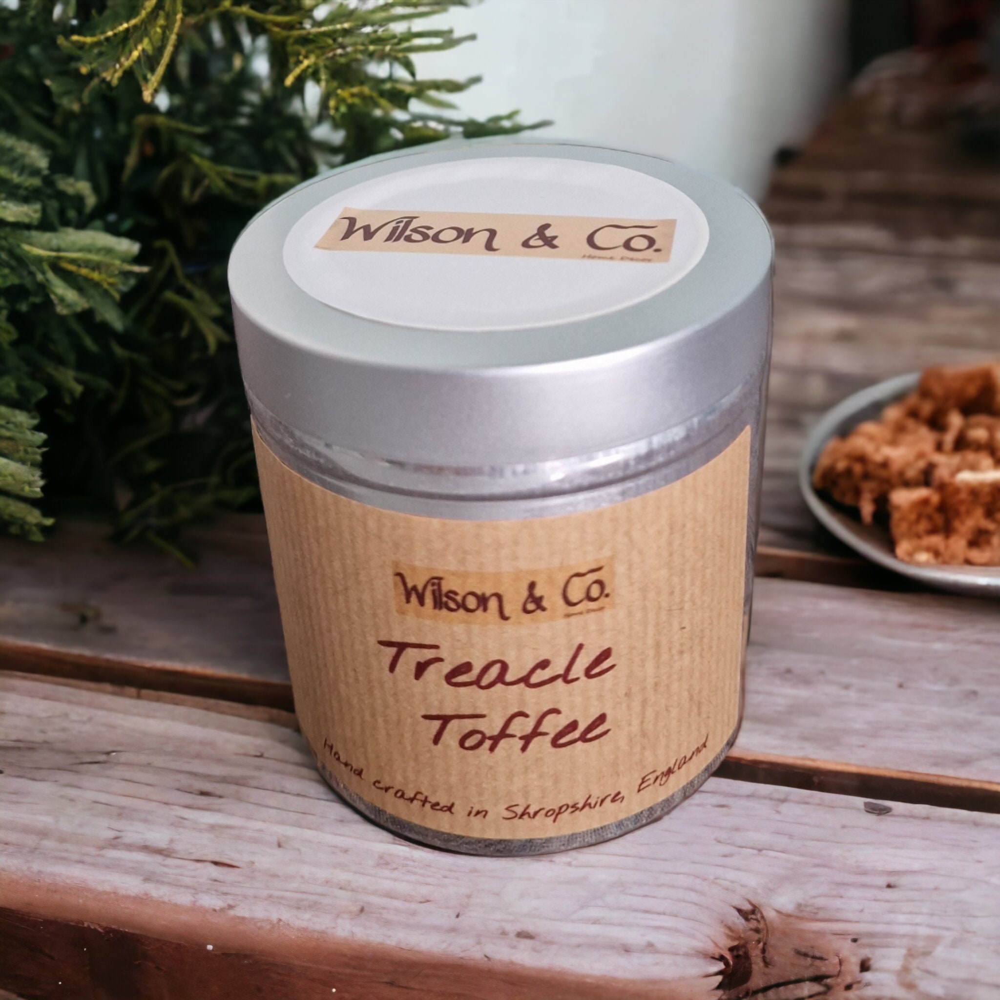 Treacle Toffee Scented Candle 230g 