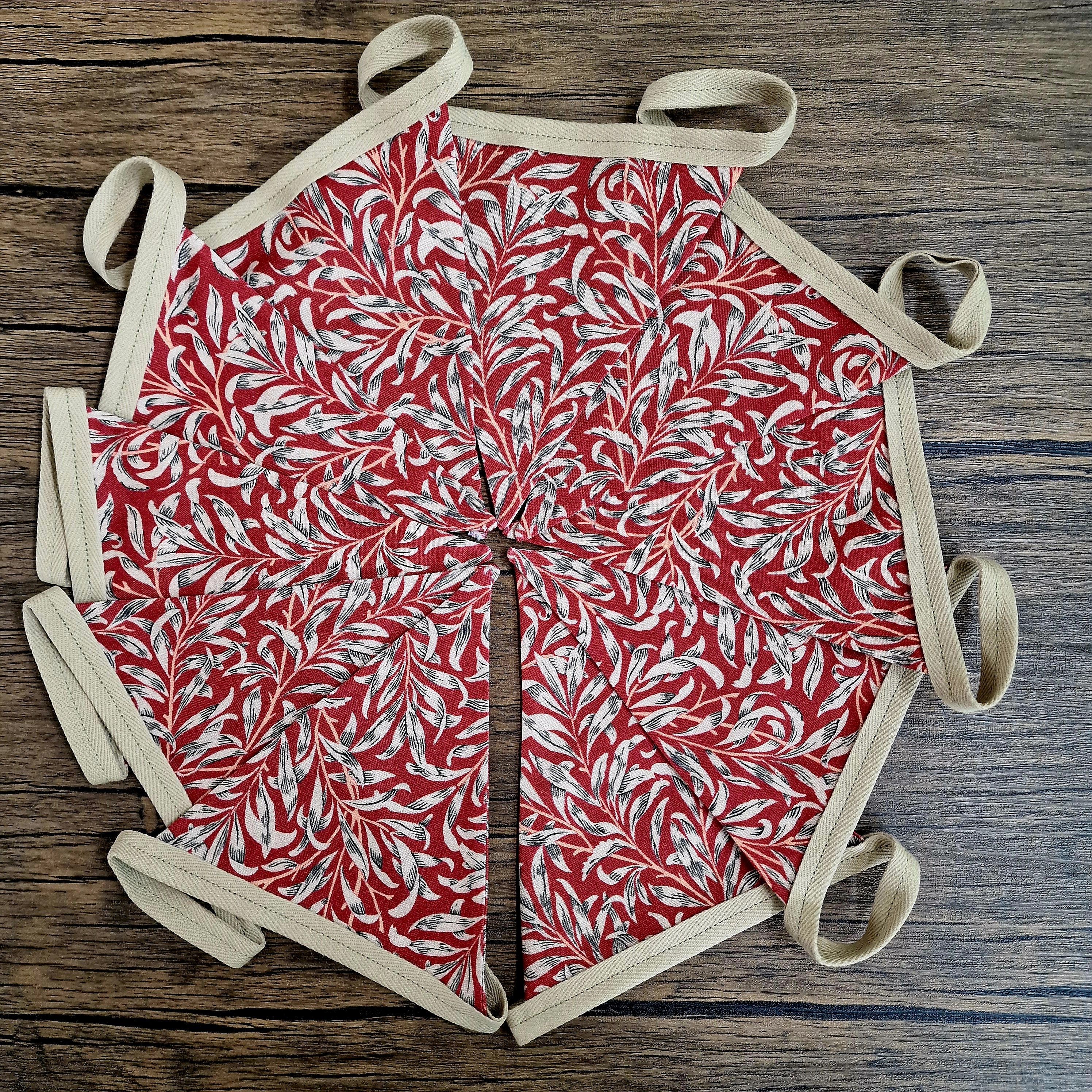 Crimson Willow Bough Bunting - William Morris print