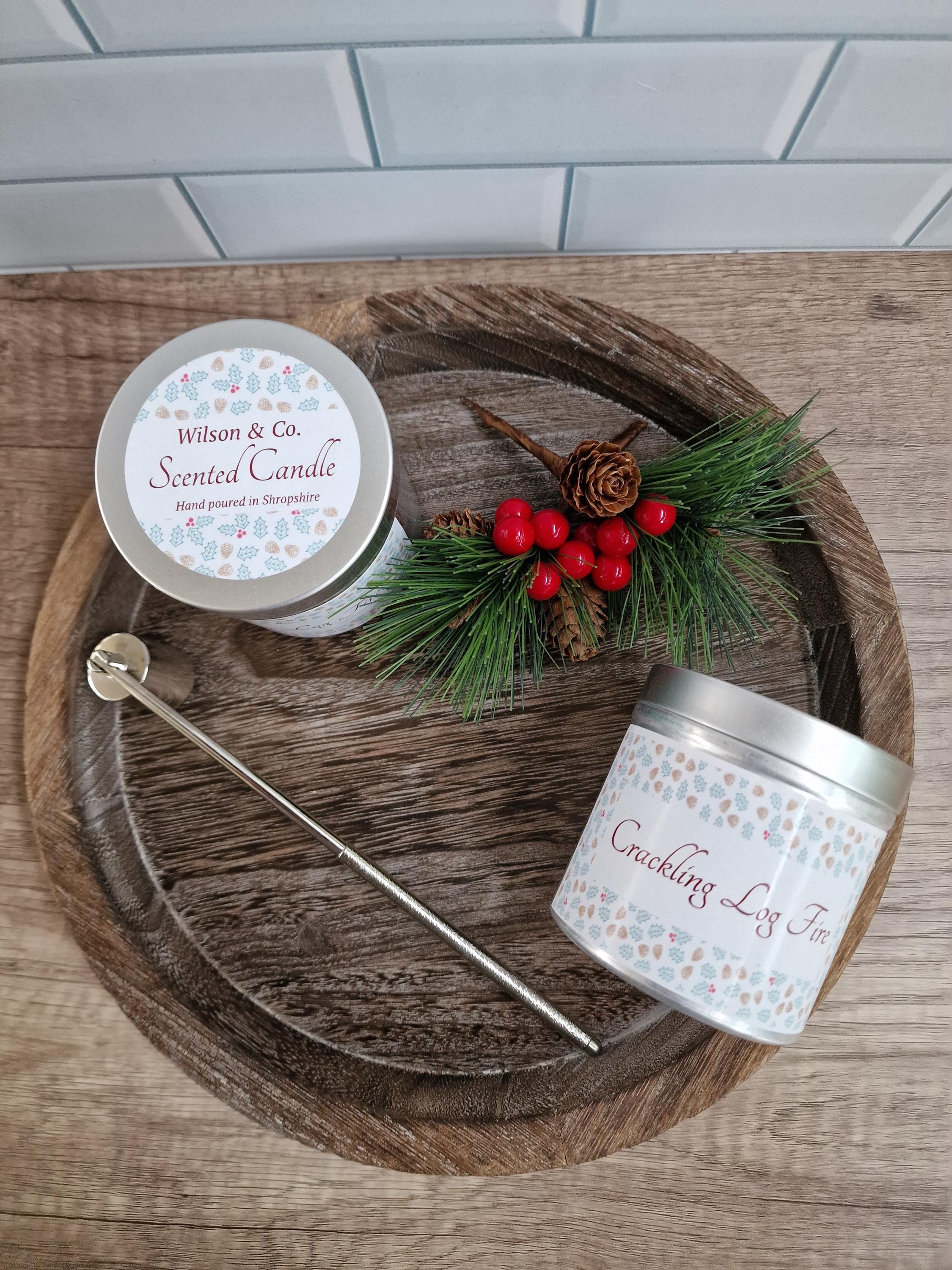 Crackling Log Fire Scented Candle 230g Musk & Cedarwood 