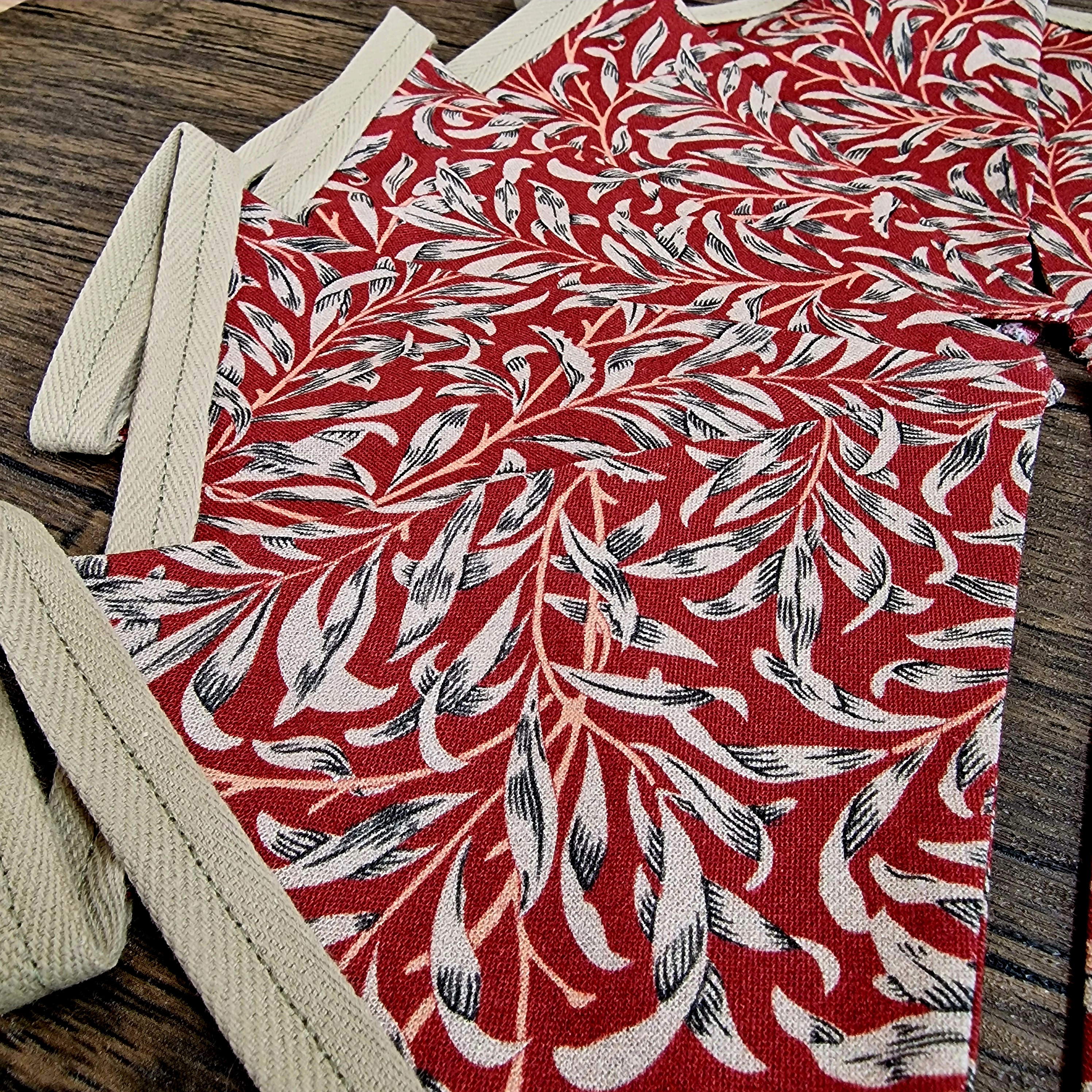 Crimson Willow Bough Bunting - William Morris print