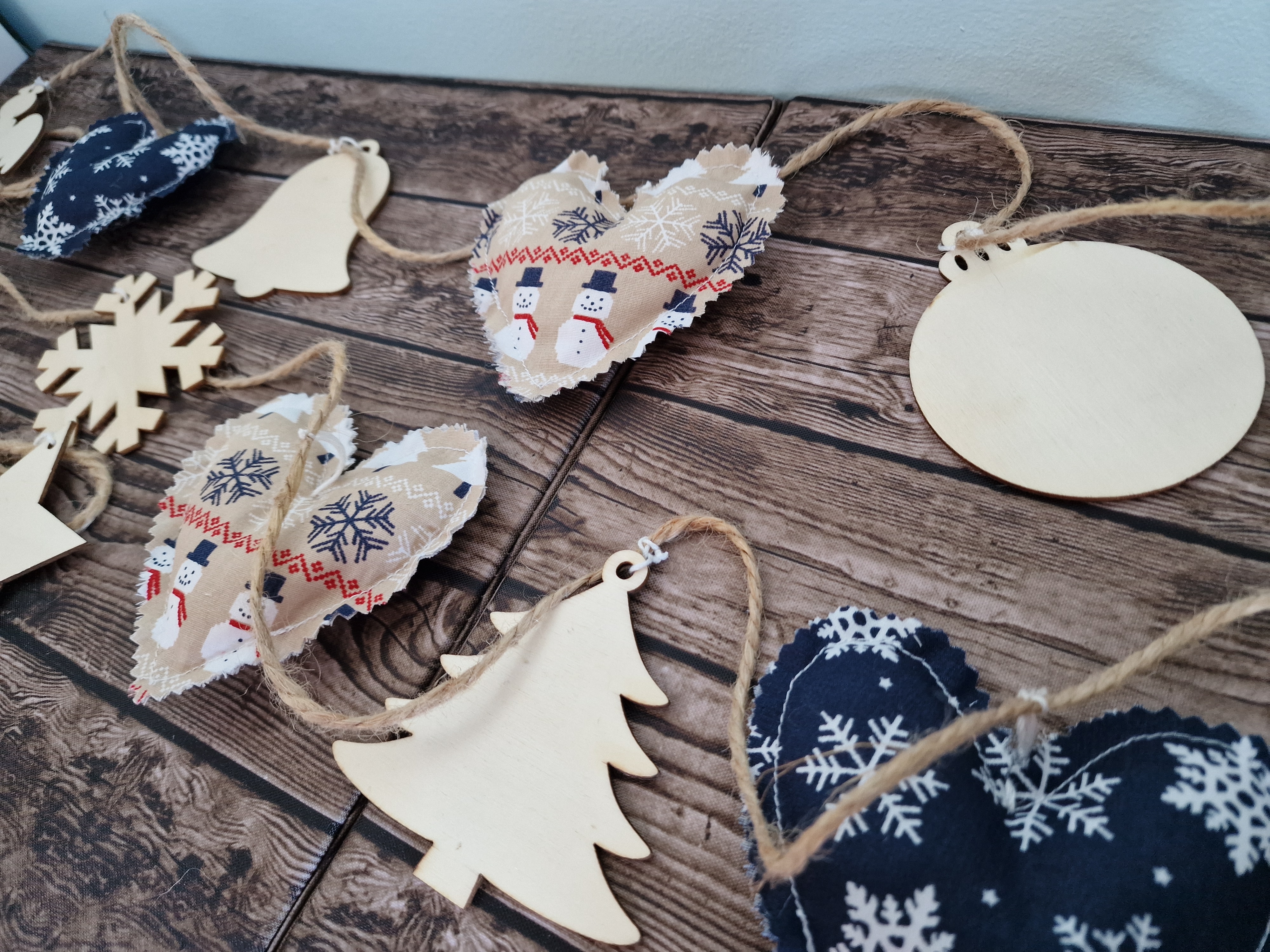Scandi Padded fabric Hearts garland with wooden Christmas Ornaments