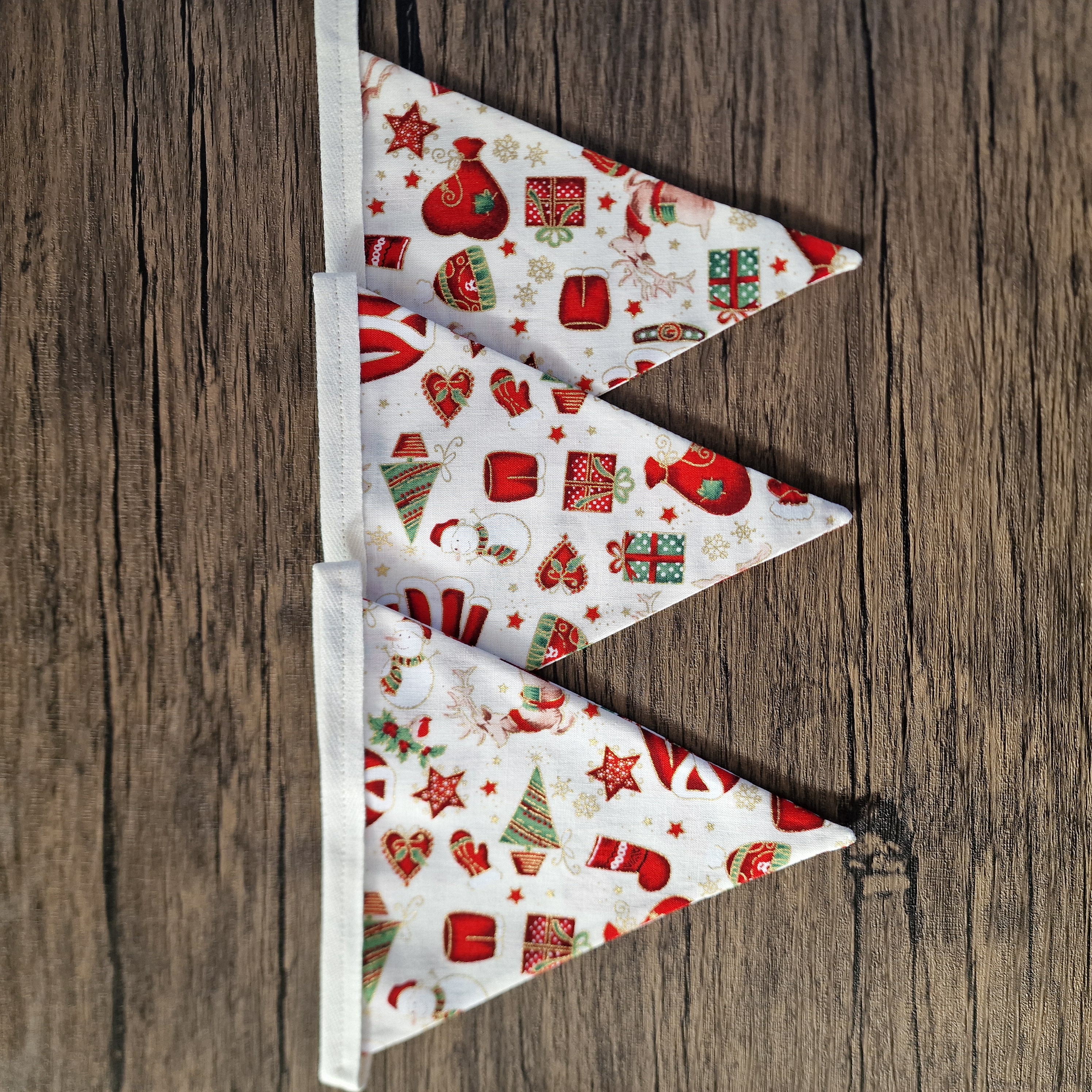 Ivory Red & Gold Christmas Bunting 