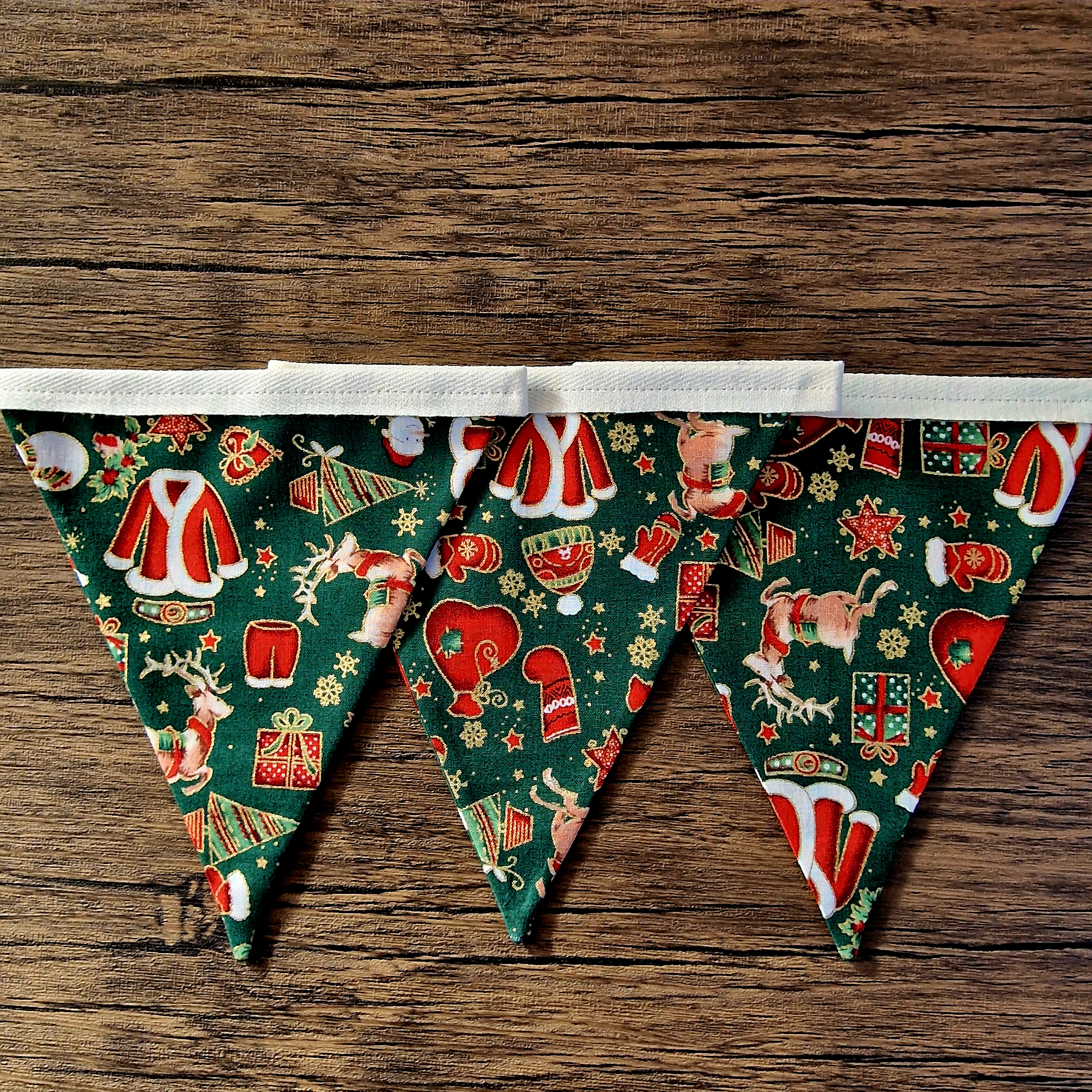 Green Red & Gold Christmas Bunting