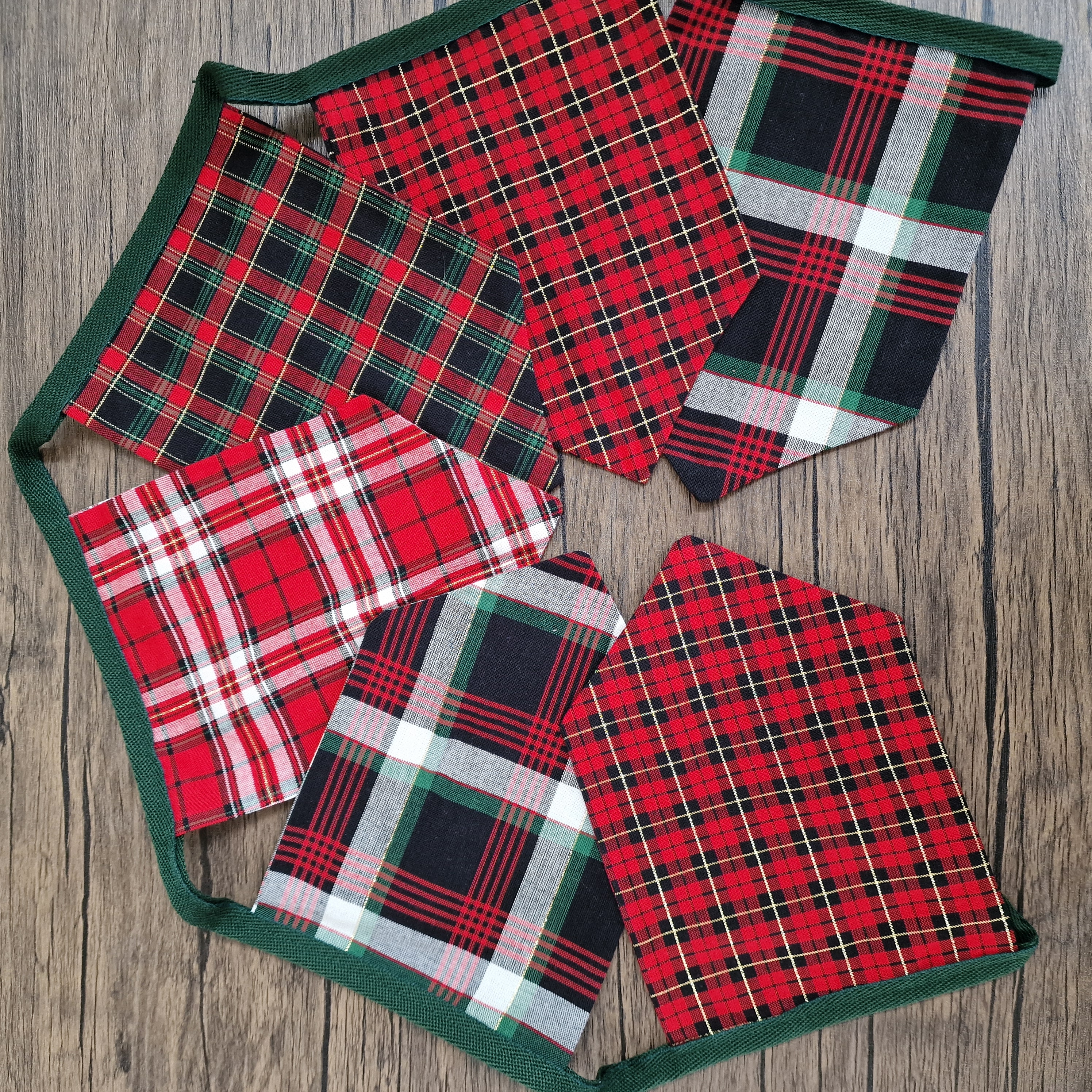 Tartan Christmas Fireplace Bunting