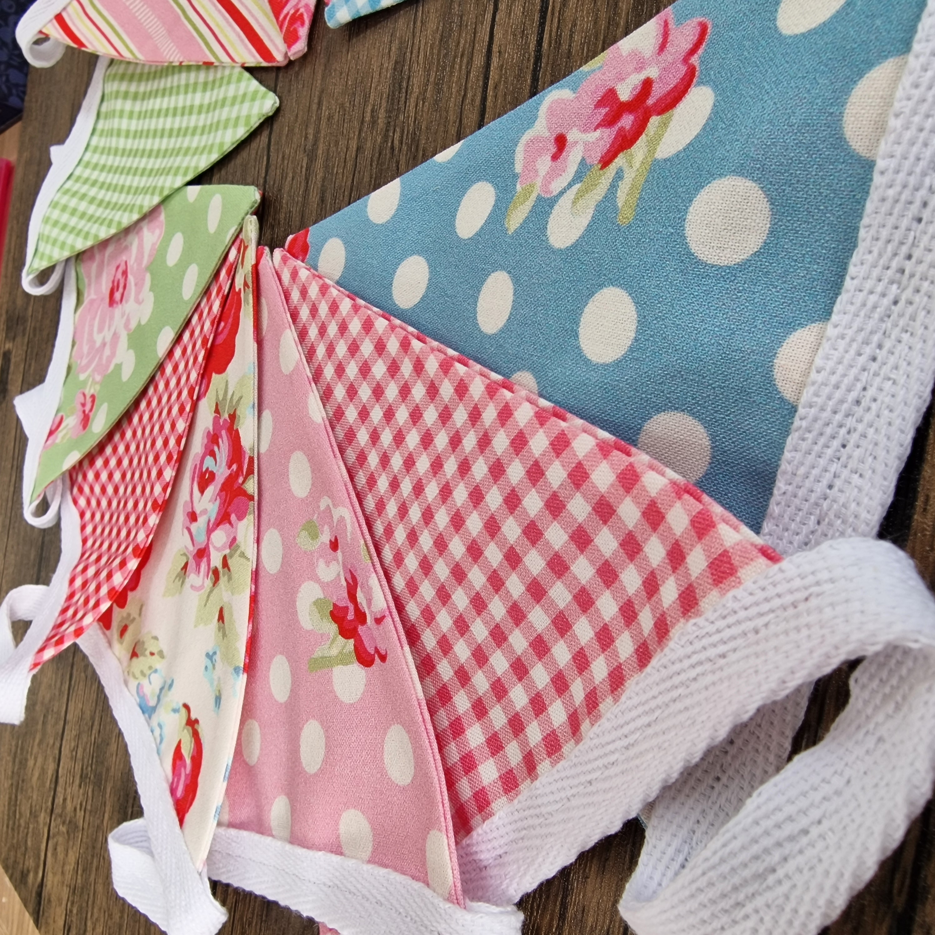 Shabby Chic Fabric Bunting - Roses & Gingham