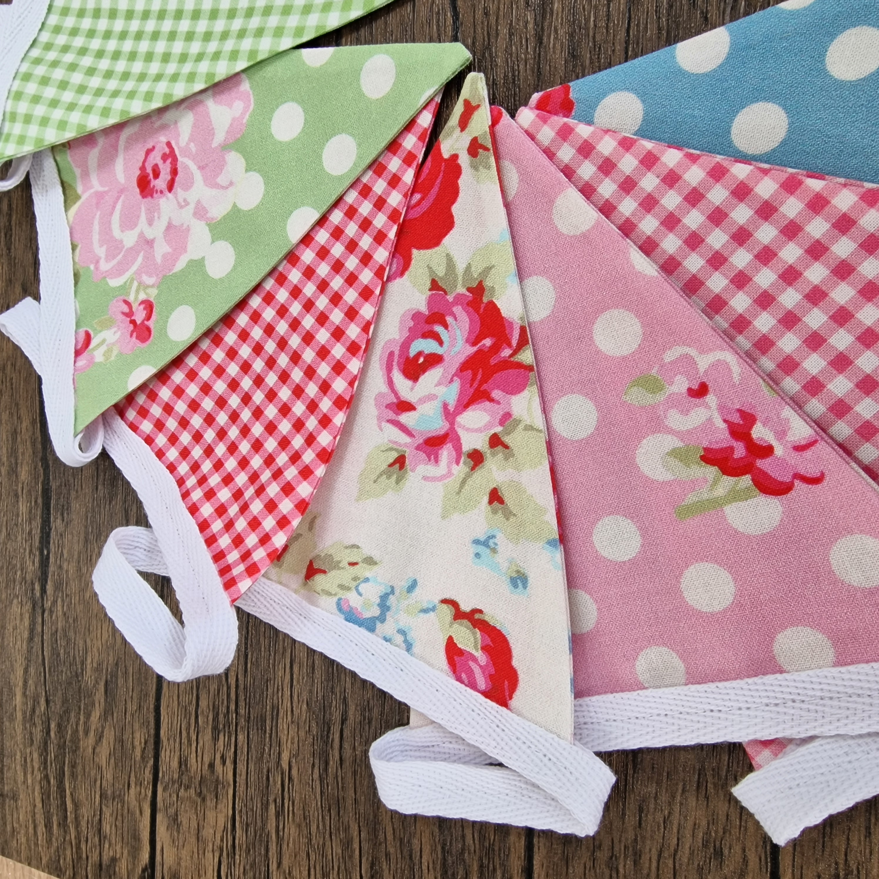 Shabby Chic Fabric Bunting - Roses & Gingham