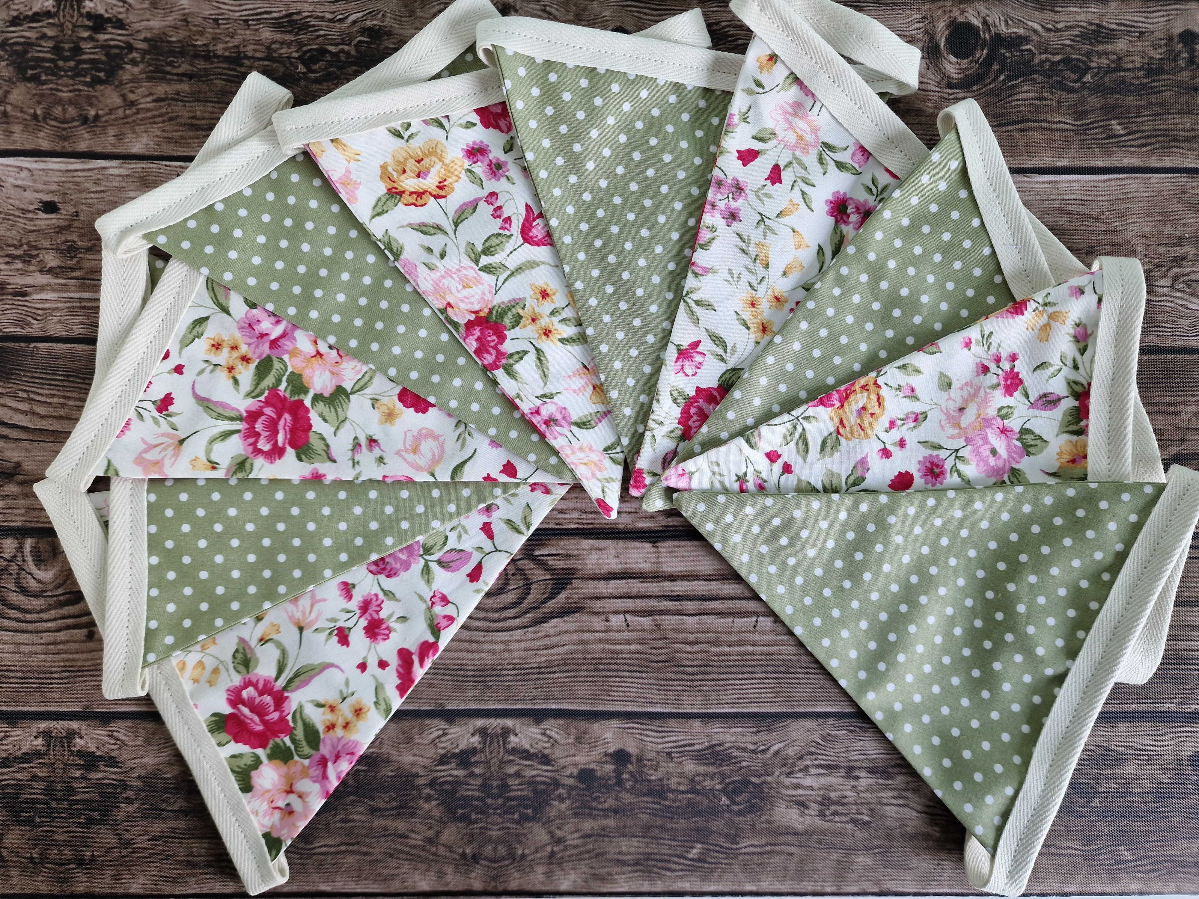 Vintage Style Wild Pink flowers & Sage Spotted Double Sided Fabric Bunting 