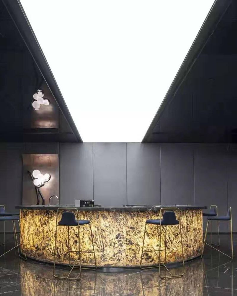 Rustique Peršviečiamas